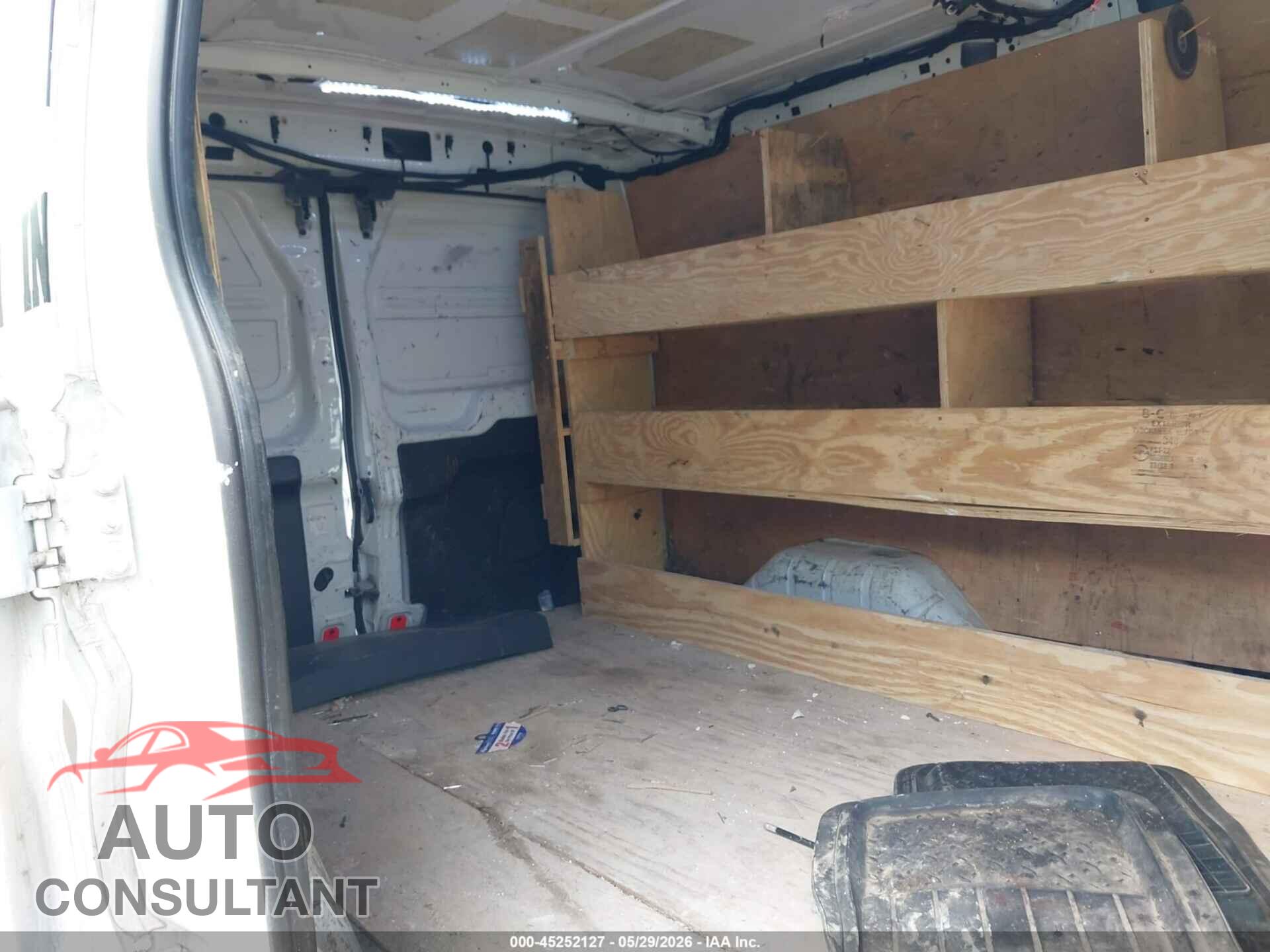 FORD TRANSIT-150 2016 - 1FTYE1ZM7GKB50833