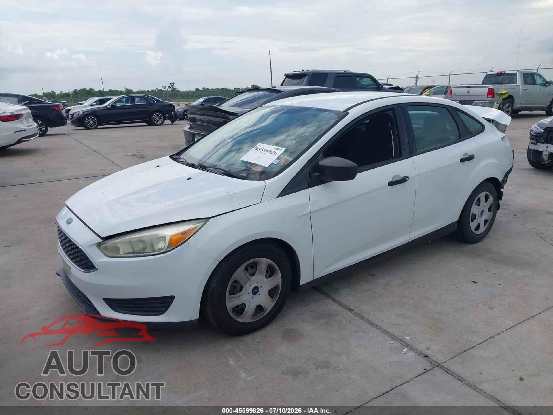 FORD FOCUS 2015 - 1FADP3E21FL219152