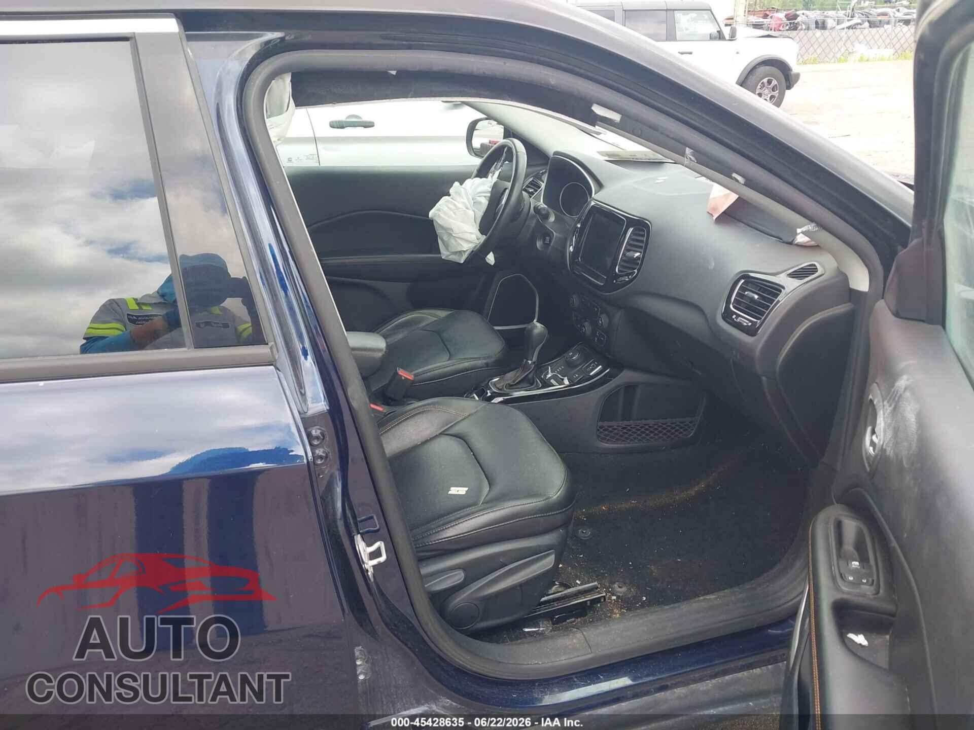 JEEP COMPASS 2019 - 3C4NJDCB5KT767288