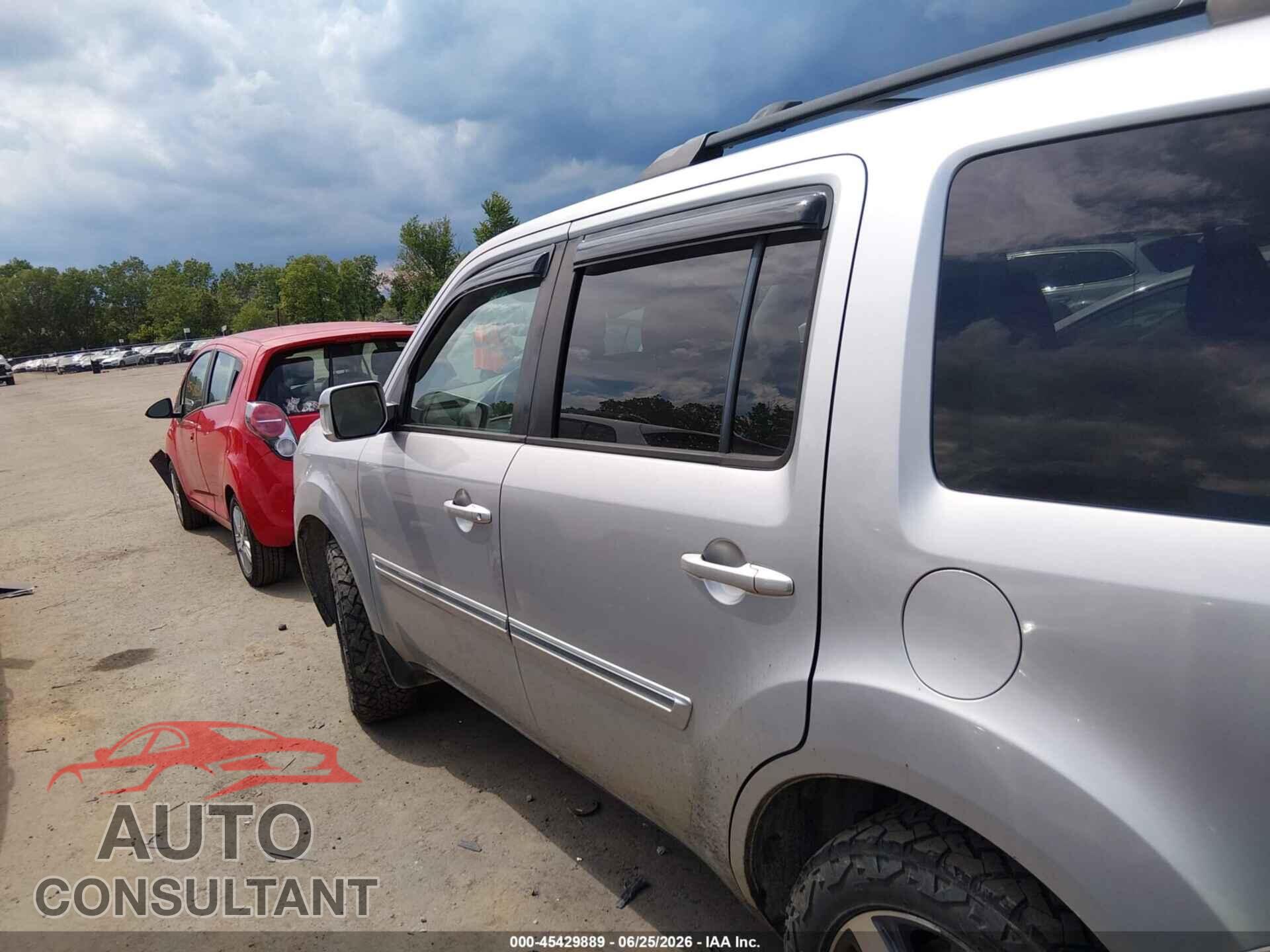 HONDA PILOT 2014 - 5FNYF4H98EB044476