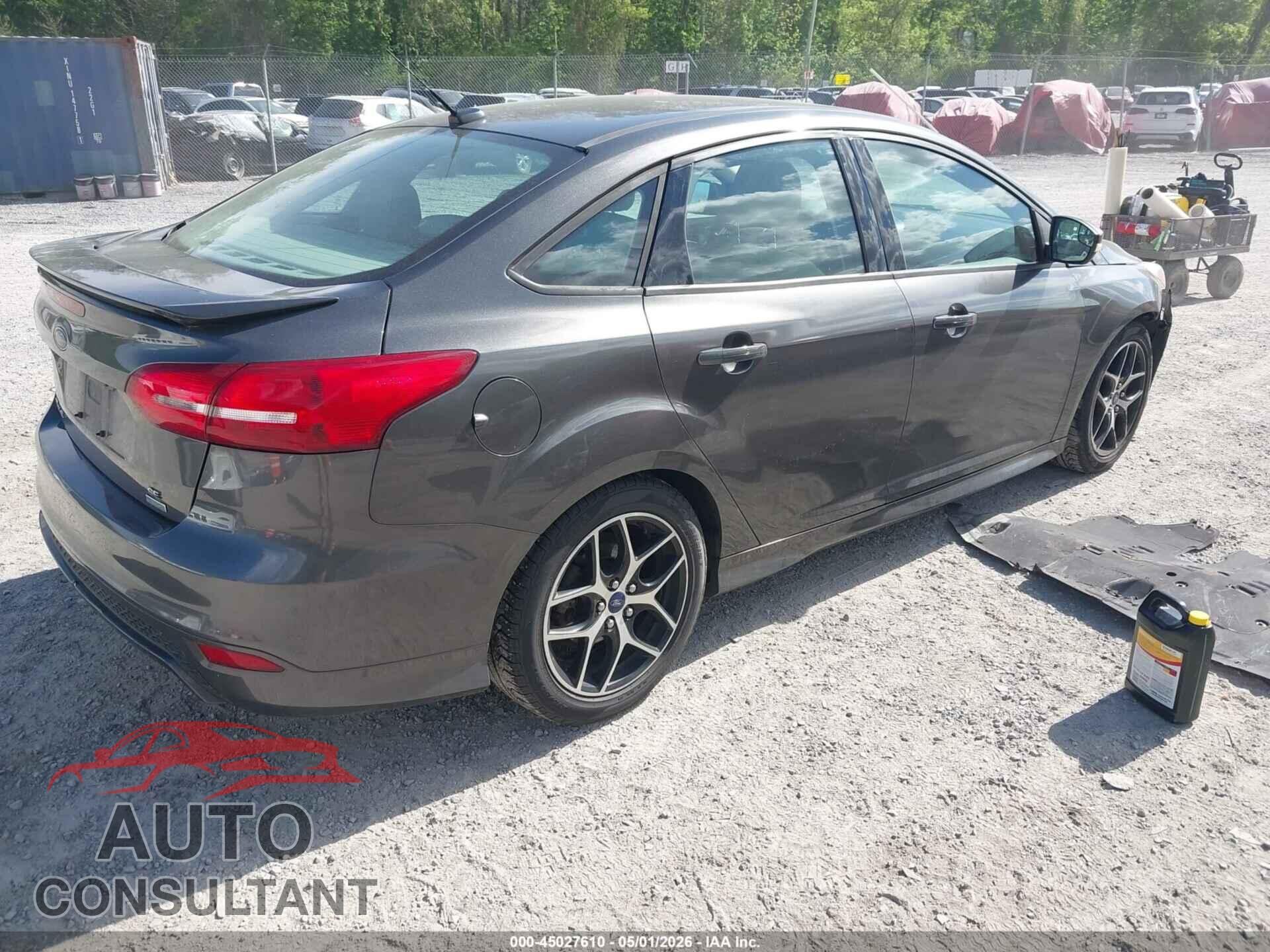 FORD FOCUS 2015 - 1FADP3FE5FL354675