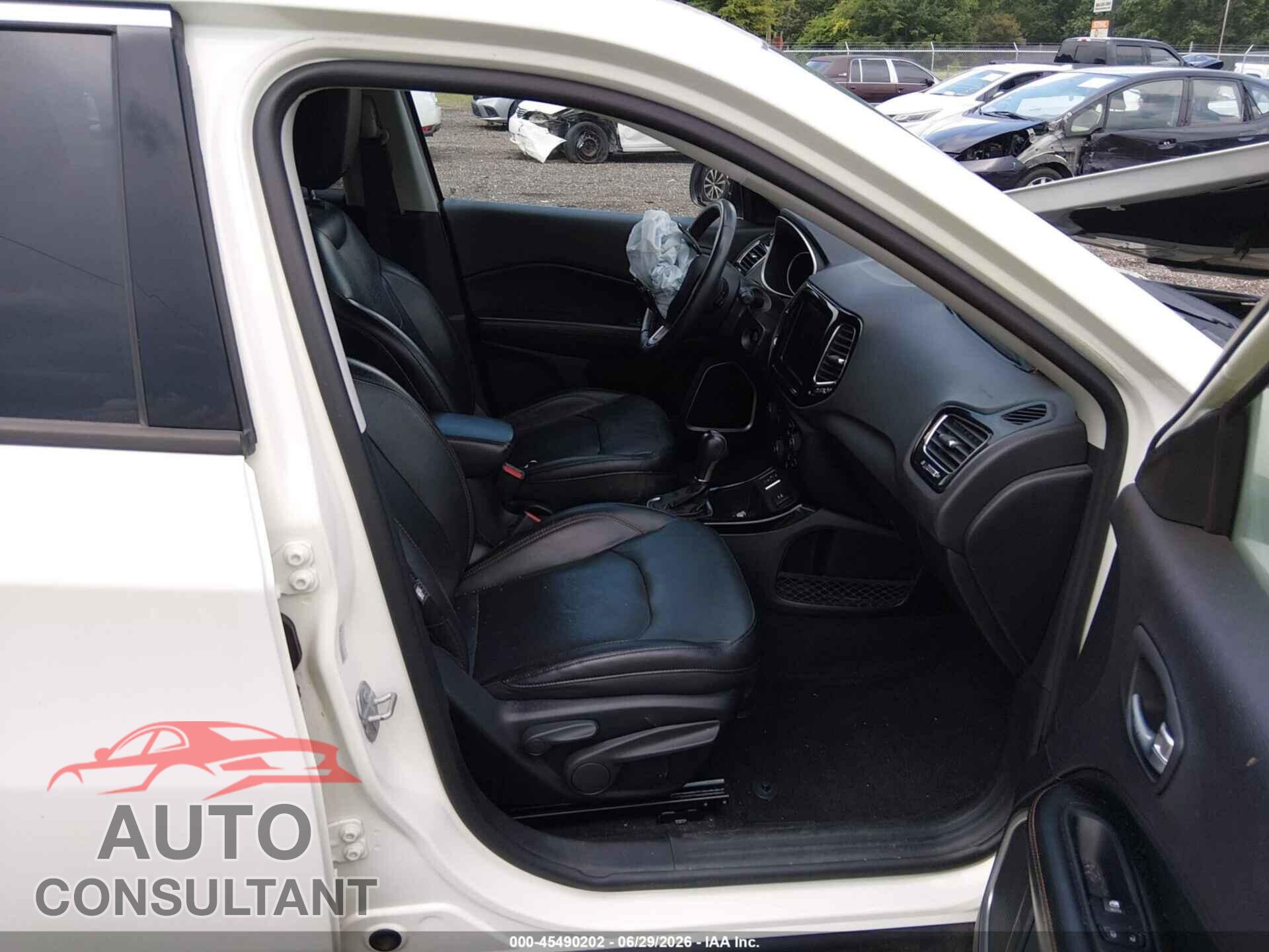 JEEP COMPASS 2018 - 3C4NJCCBXJT406910