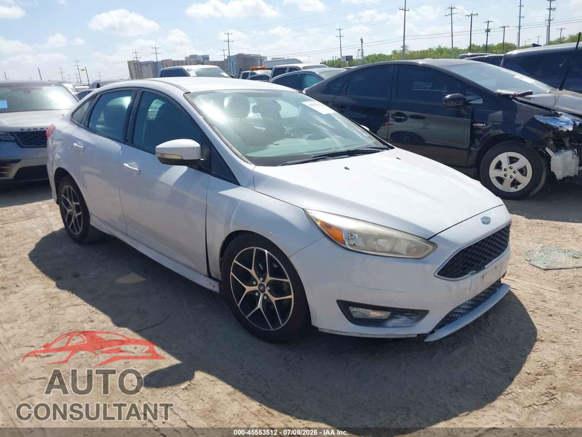FORD FOCUS 2015 - 1FADP3F22FL384657