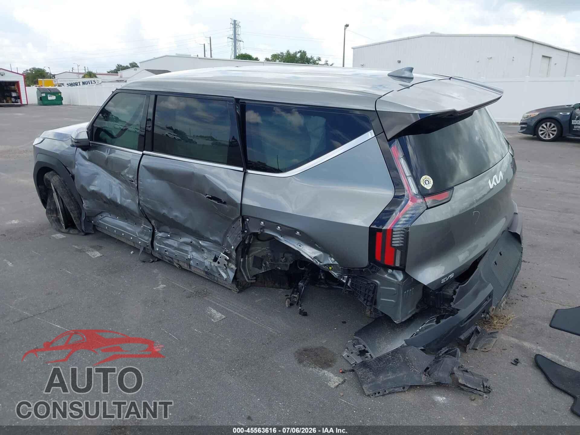 KIA EV9 2024 - KNDAA5S26R6020177