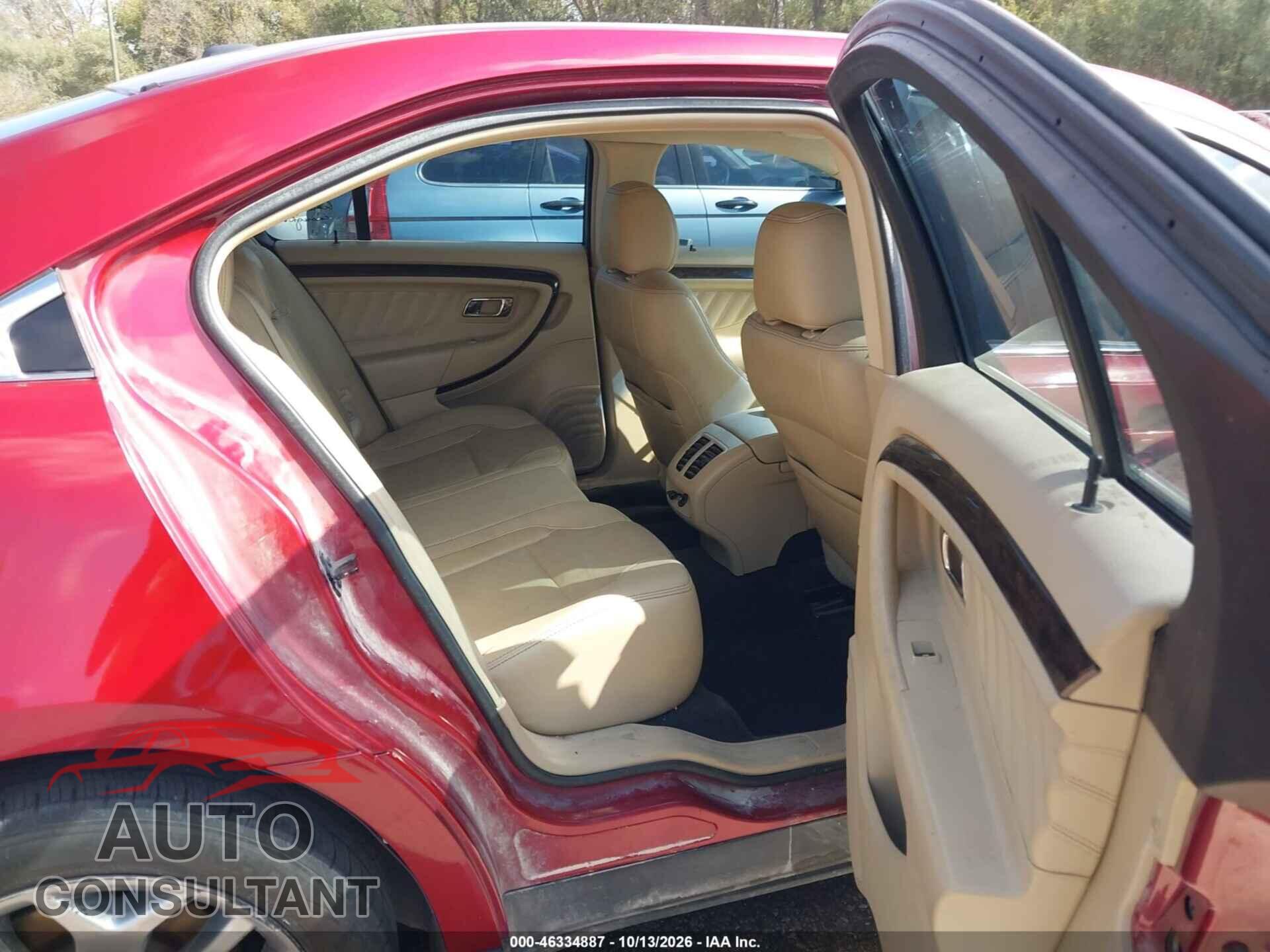 FORD TAURUS 2015 - 1FAHP2F83FG180250