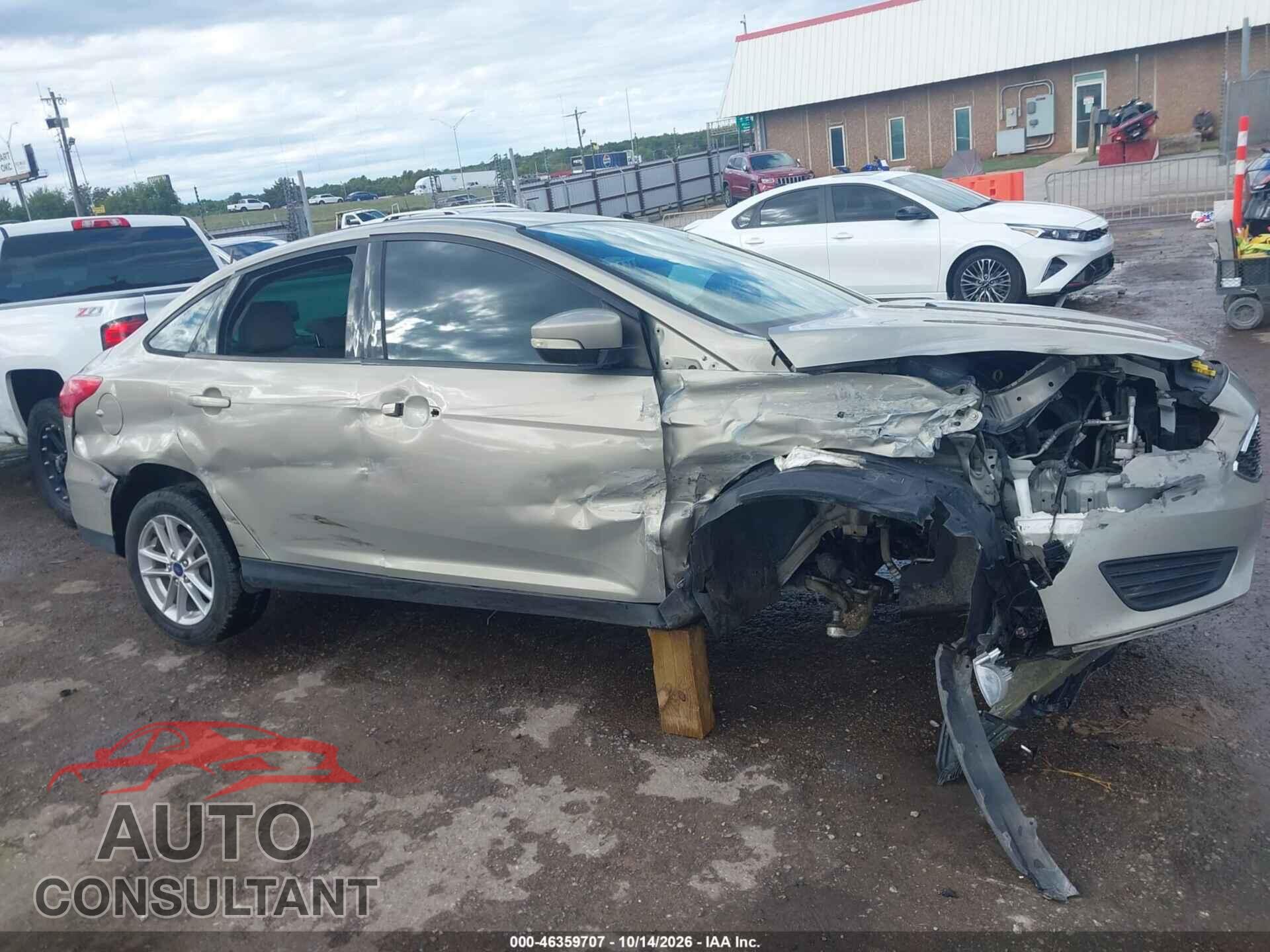 FORD FOCUS 2016 - 1FADP3F2XGL391177