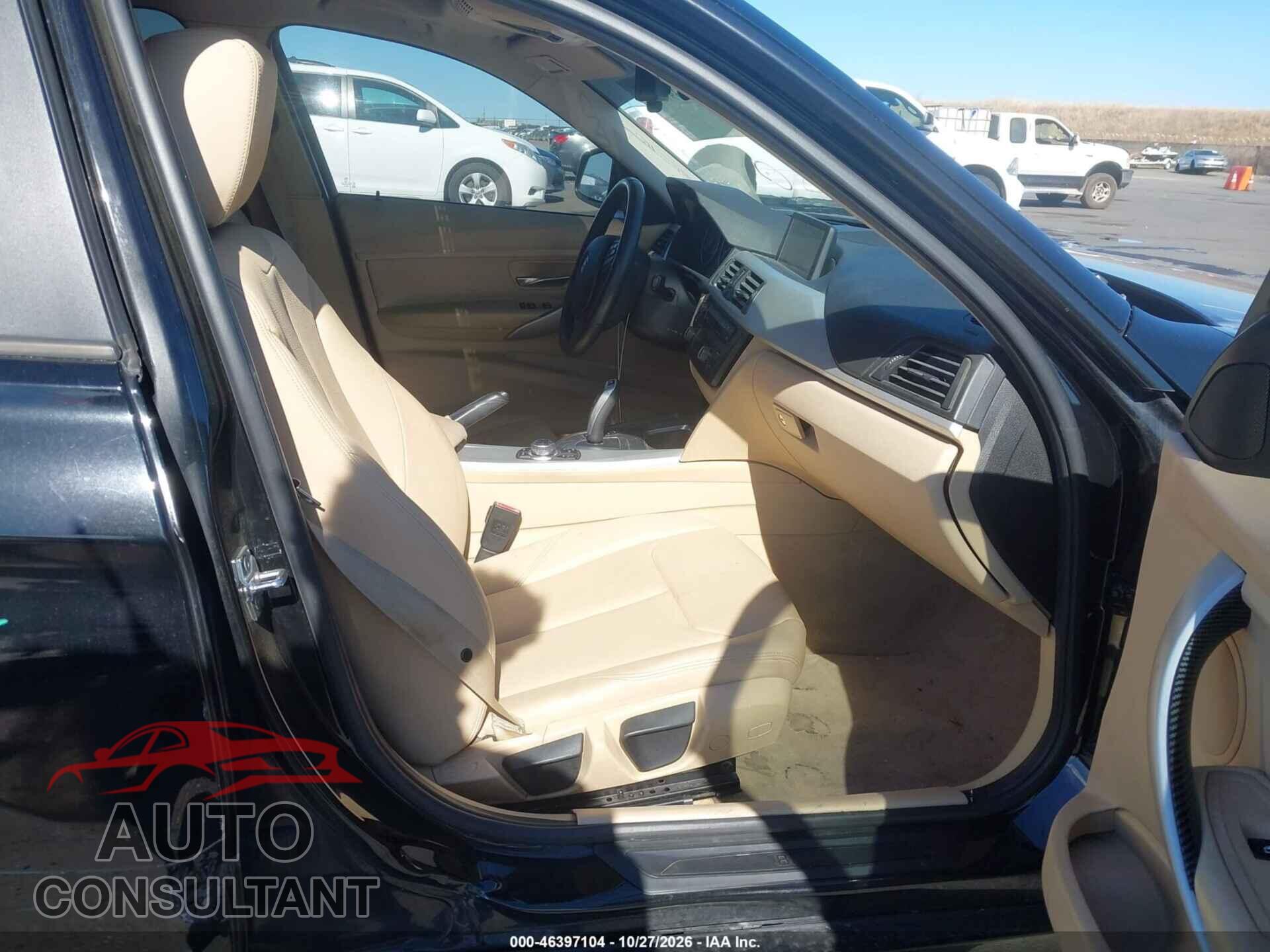 BMW 328I 2012 - WBA3C1C50CF431048
