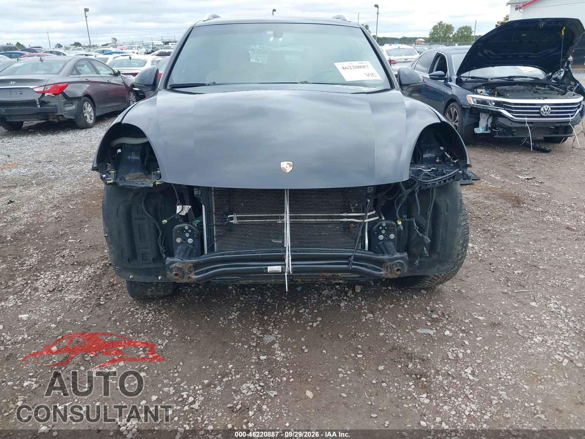 PORSCHE CAYENNE 2018 - WP1AA2A25JKA03686