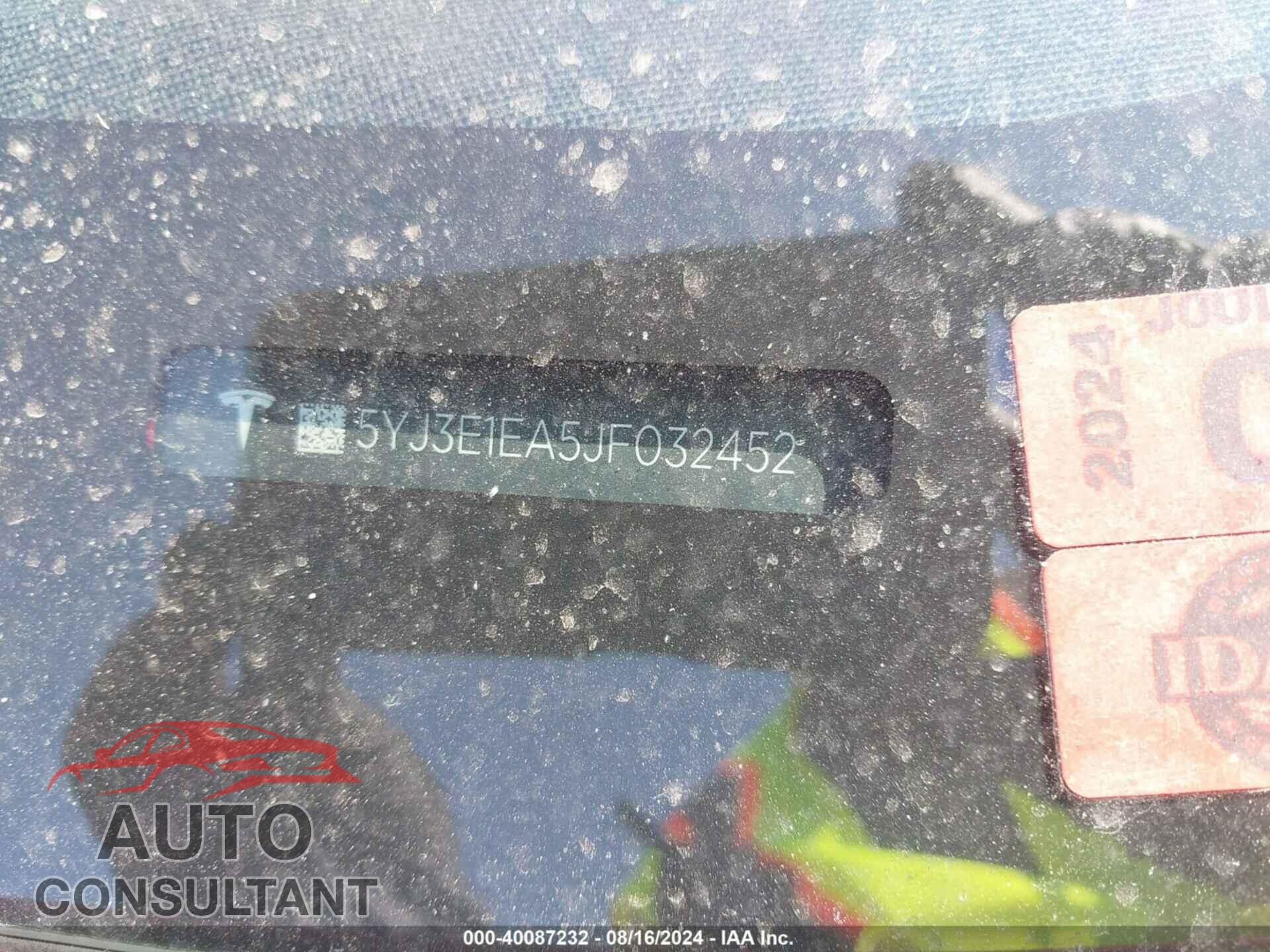 TESLA MODEL 3 2018 - 5YJ3E1EA5JF032452