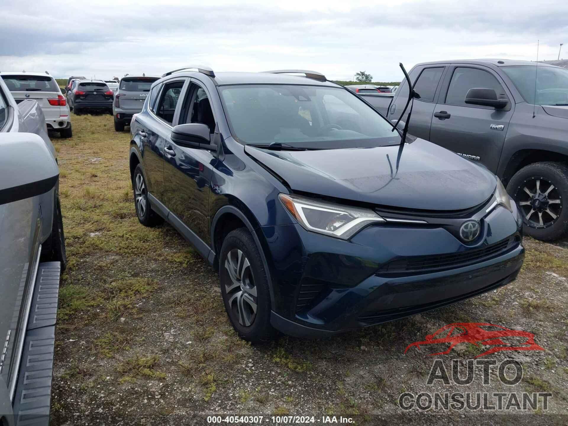 TOYOTA RAV4 2017 - JTMZFREV9HJ144649