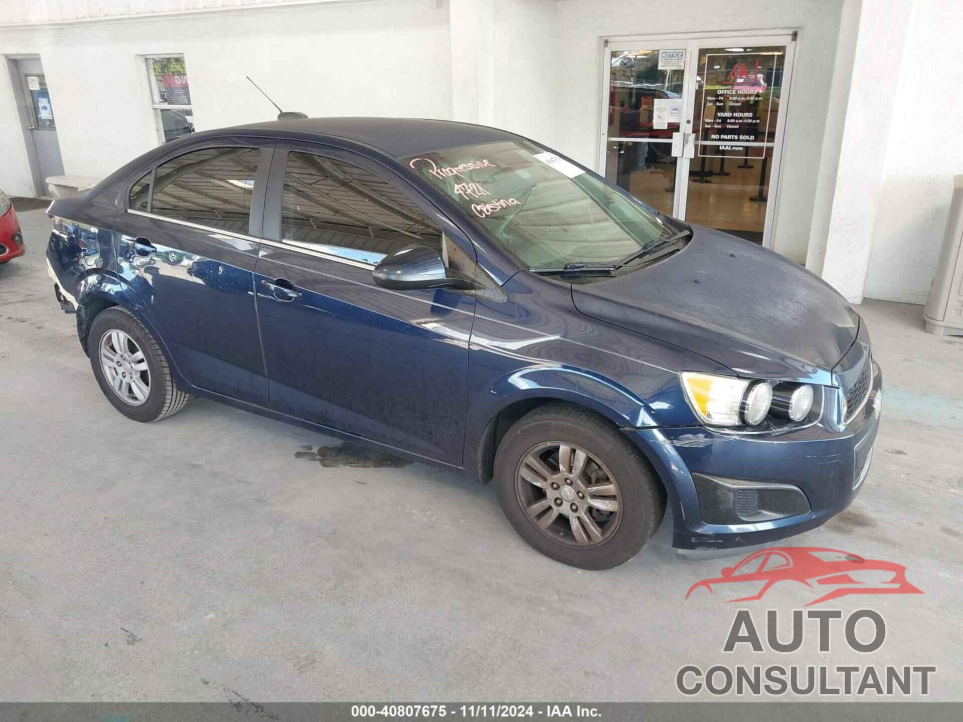 CHEVROLET SONIC 2015 - 1G1JC5SH6F4136199