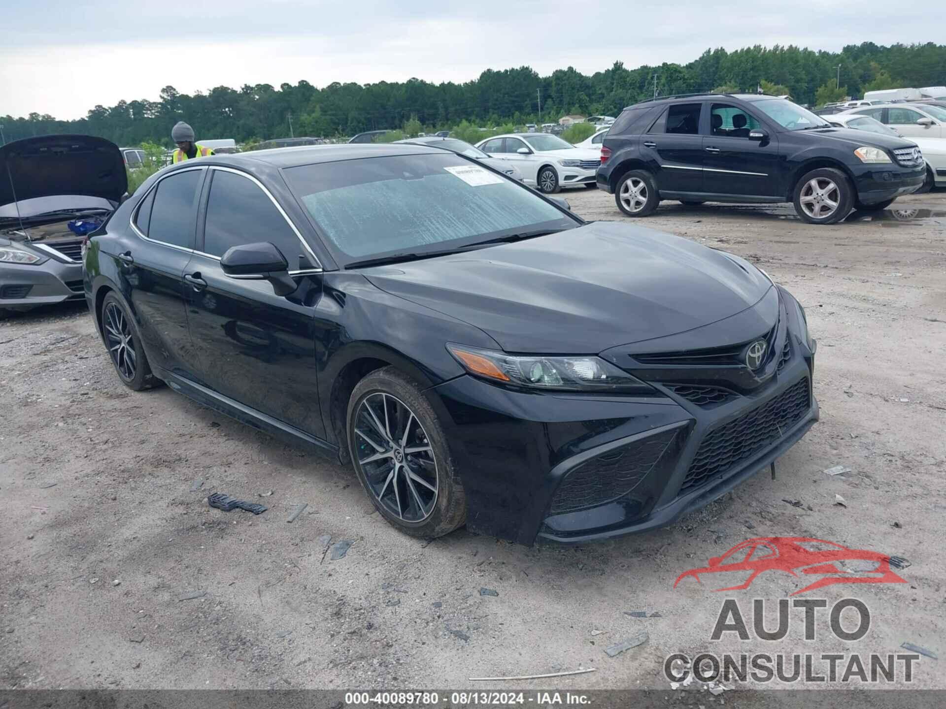 TOYOTA CAMRY 2022 - 4T1G11AK1NU638304