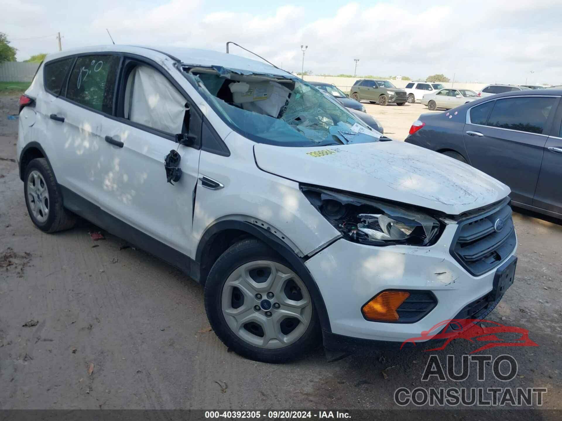 FORD ESCAPE 2018 - 1FMCU0F77JUA91117
