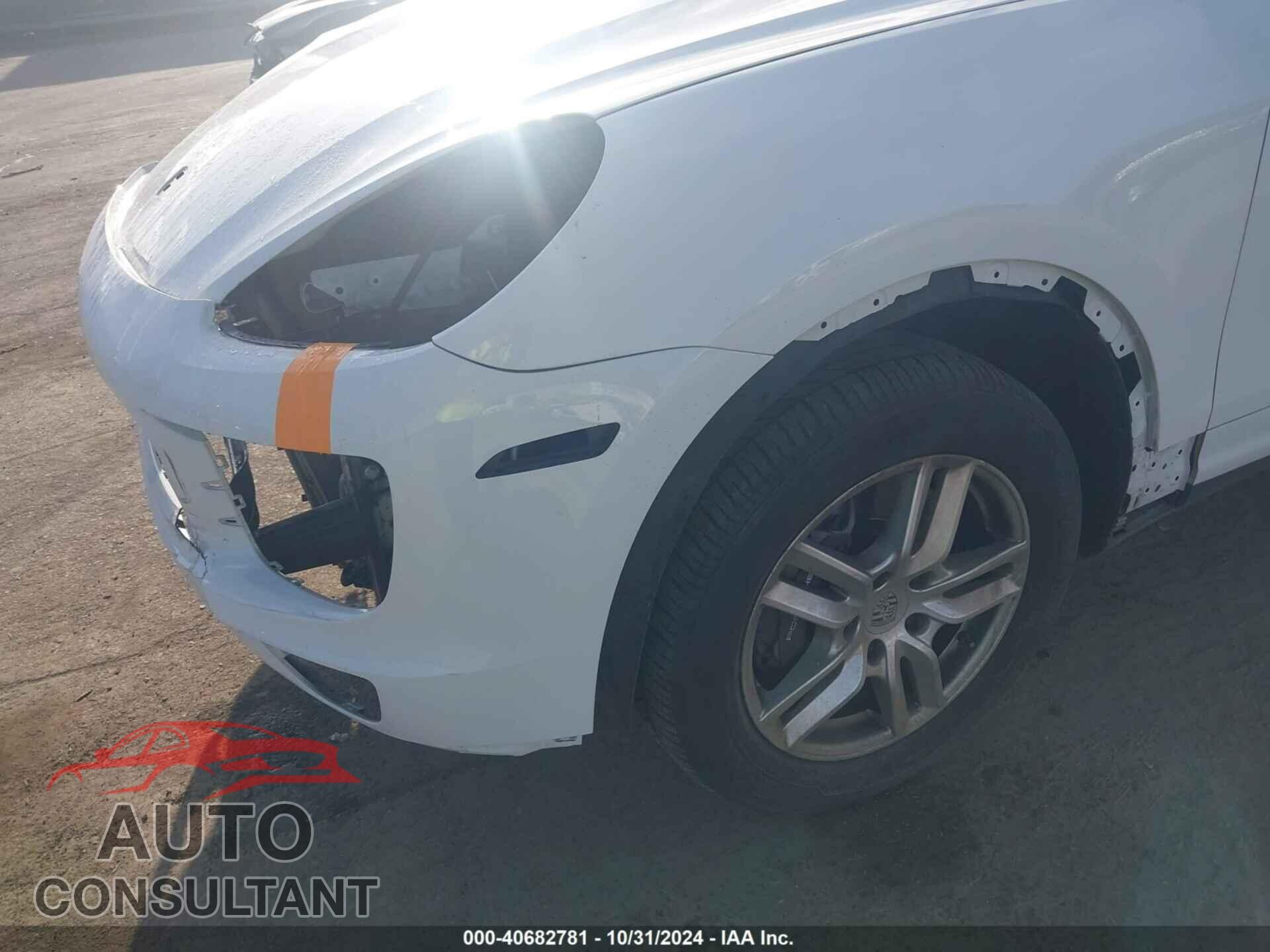 PORSCHE CAYENNE 2016 - WP1AA2A24GLA10048