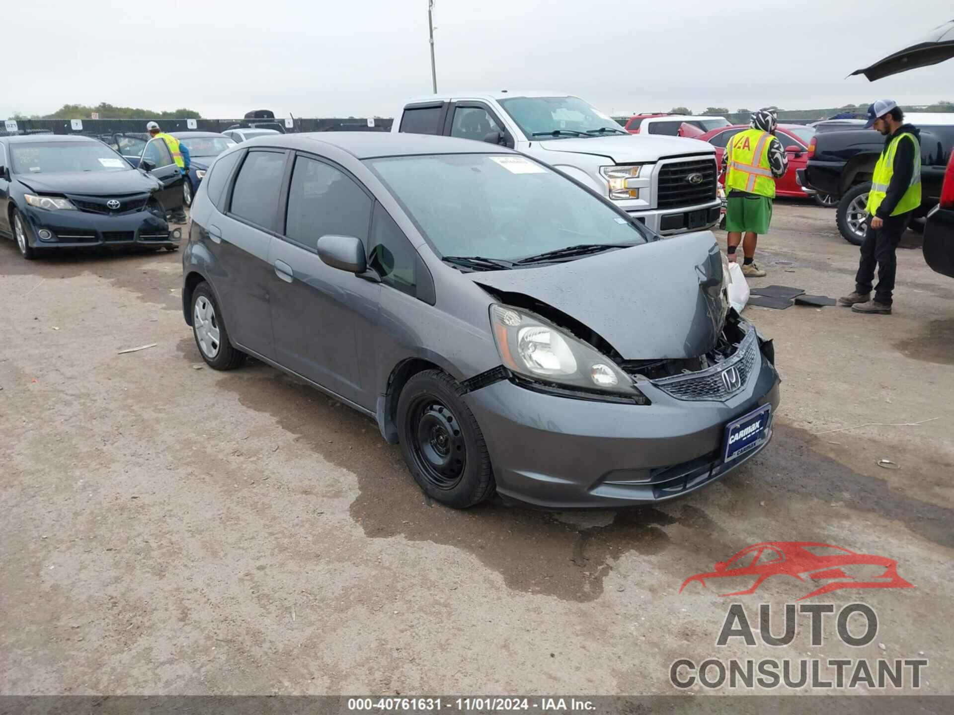 HONDA FIT 2013 - JHMGE8H31DC032679