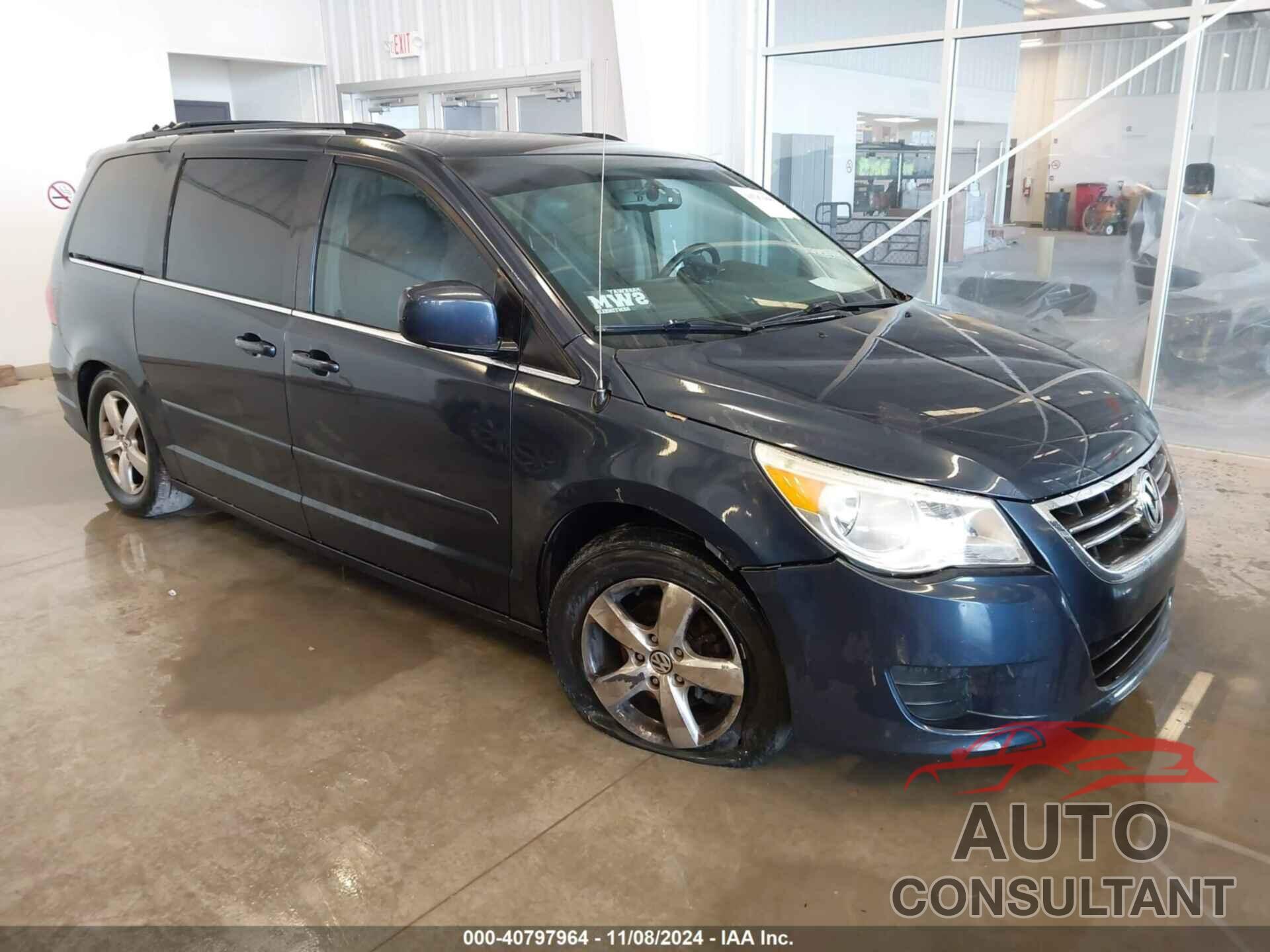 VOLKSWAGEN ROUTAN 2009 - 2V8HW54X39R559426