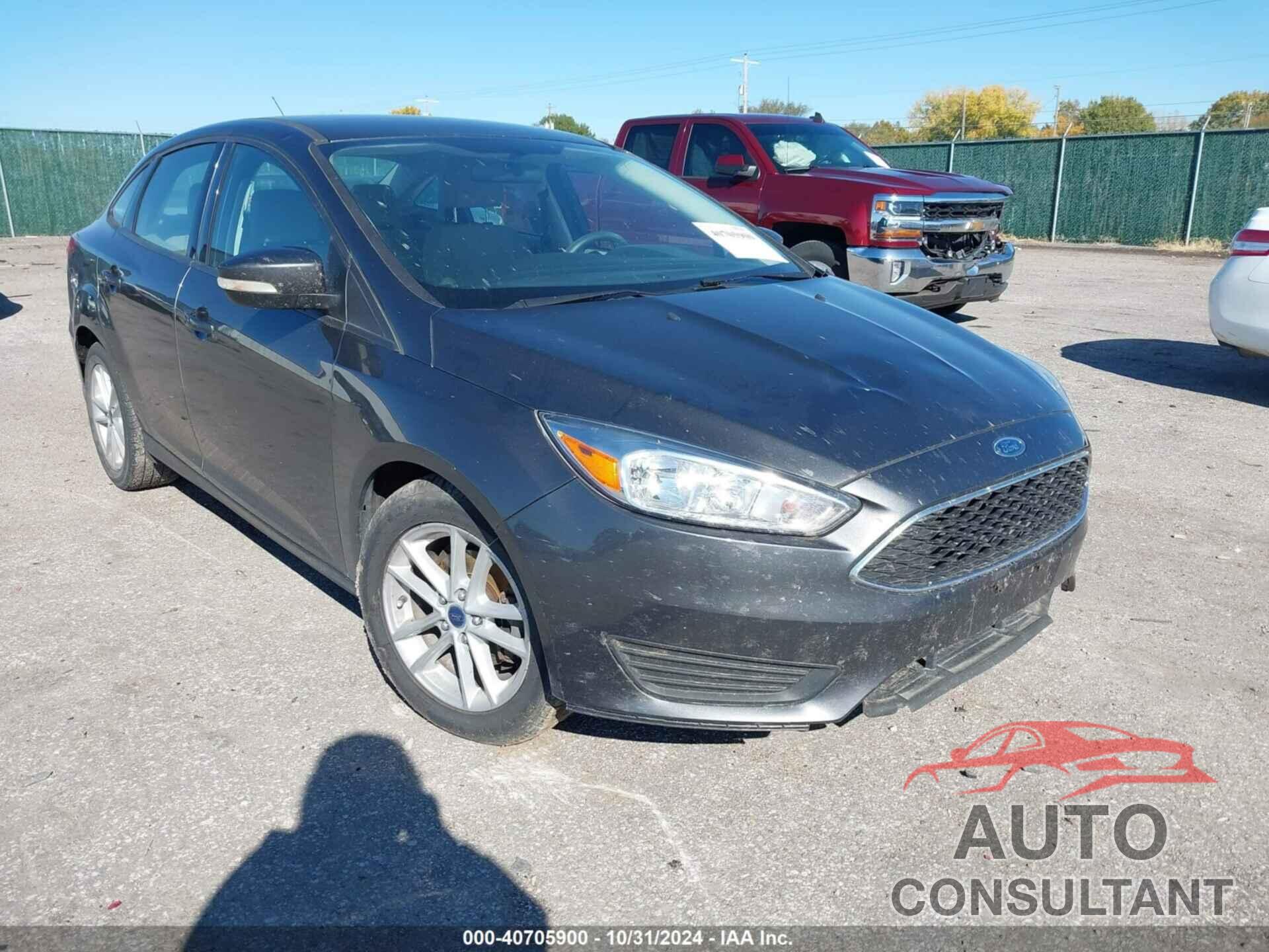 FORD FOCUS 2017 - 1FADP3F24HL279377