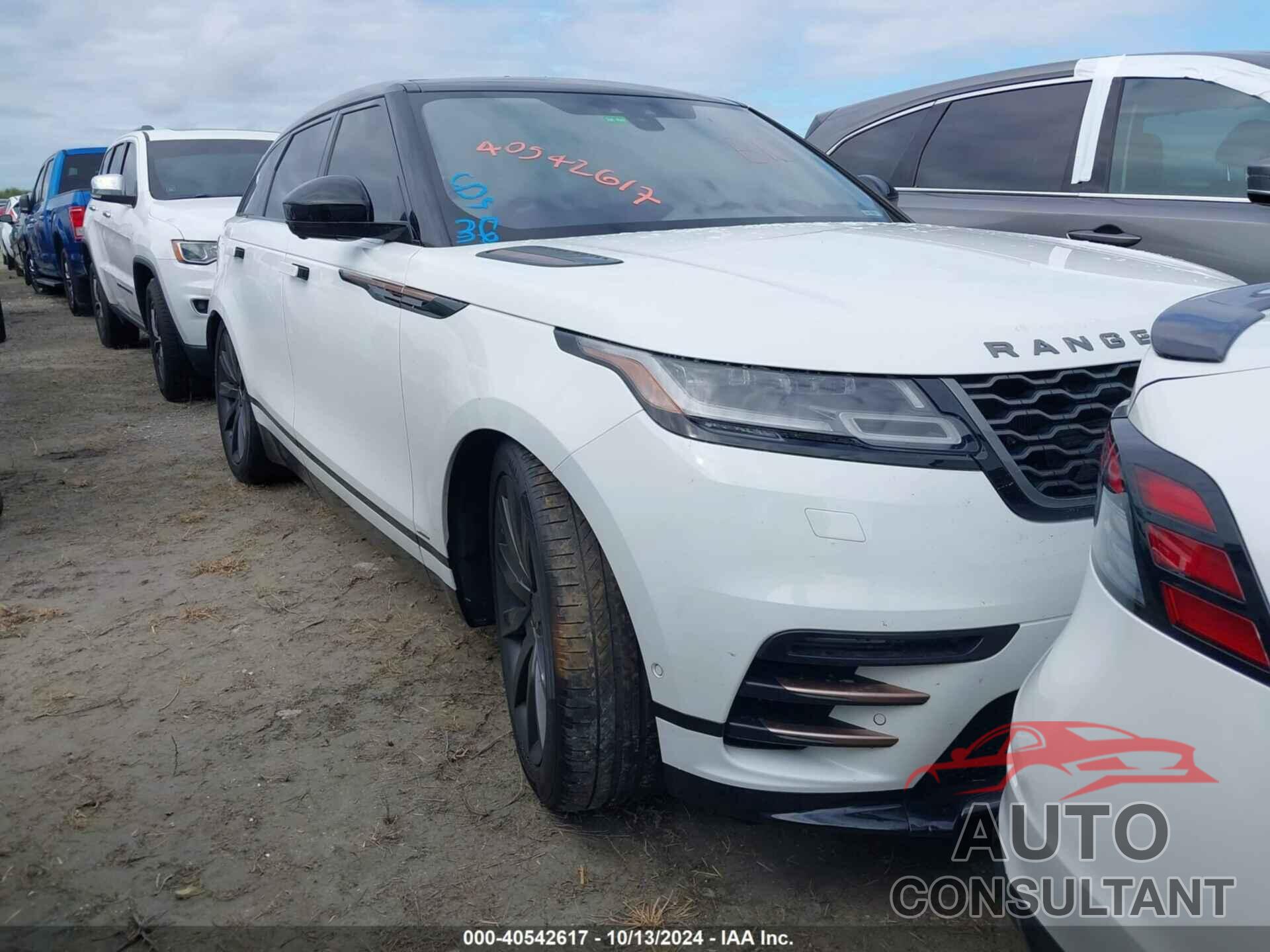 LAND ROVER RANGE ROVER VELAR 2018 - SALYM2RV7JA745849