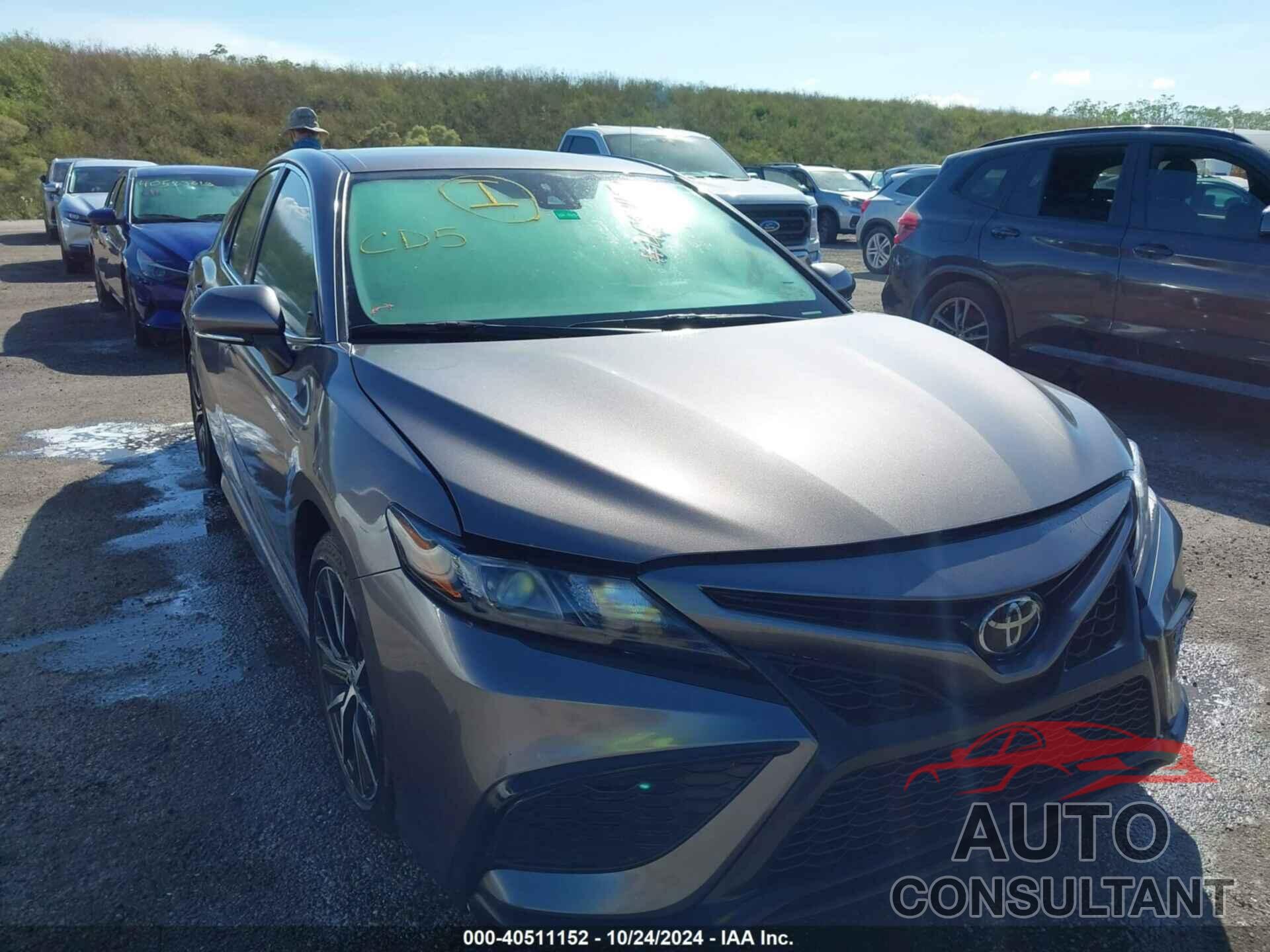 TOYOTA CAMRY 2022 - 4T1G11AK0NU656860