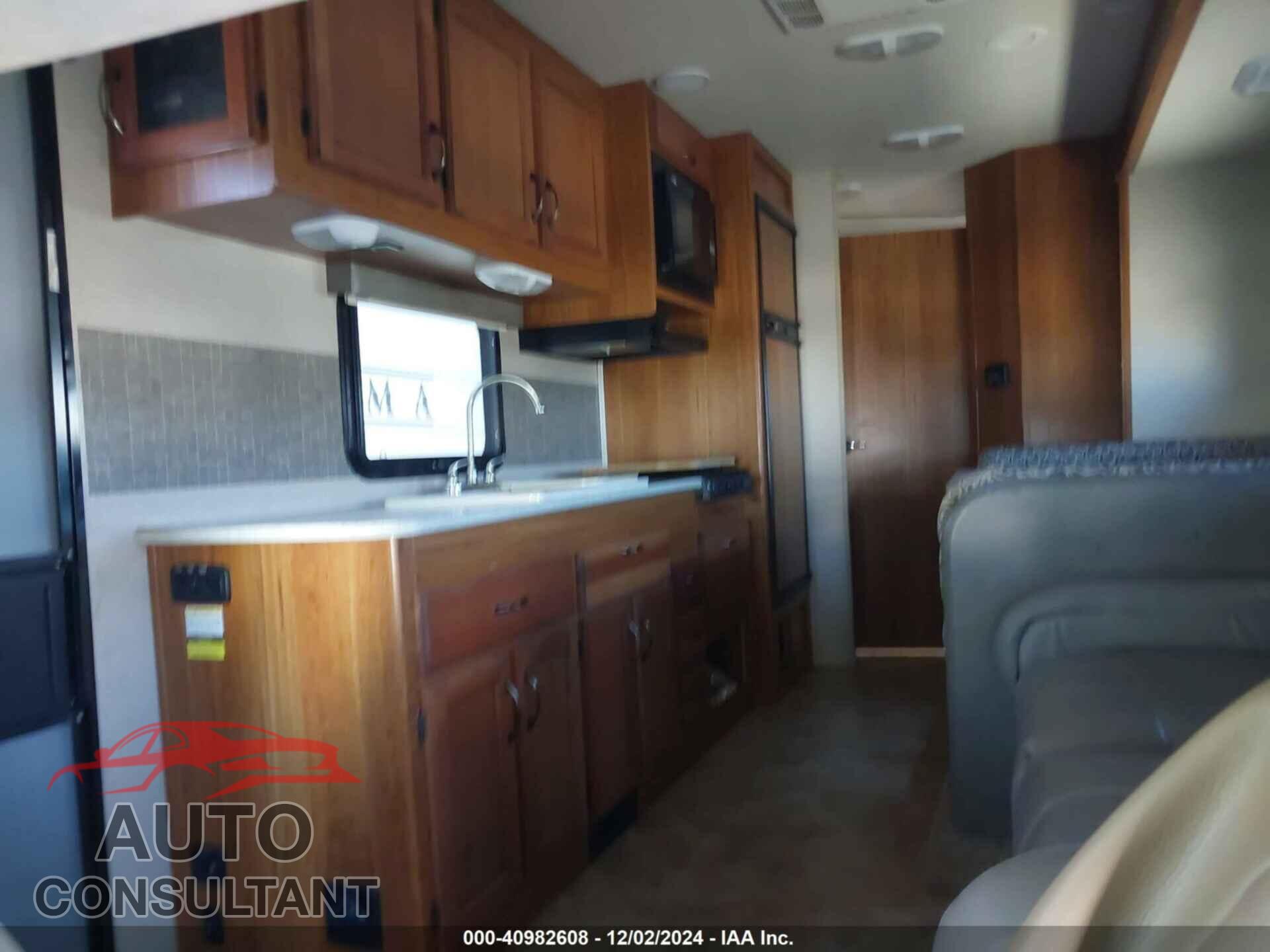 FORD E-450 CUTAWAY 2015 - 1FDXE4FS7FDA33879