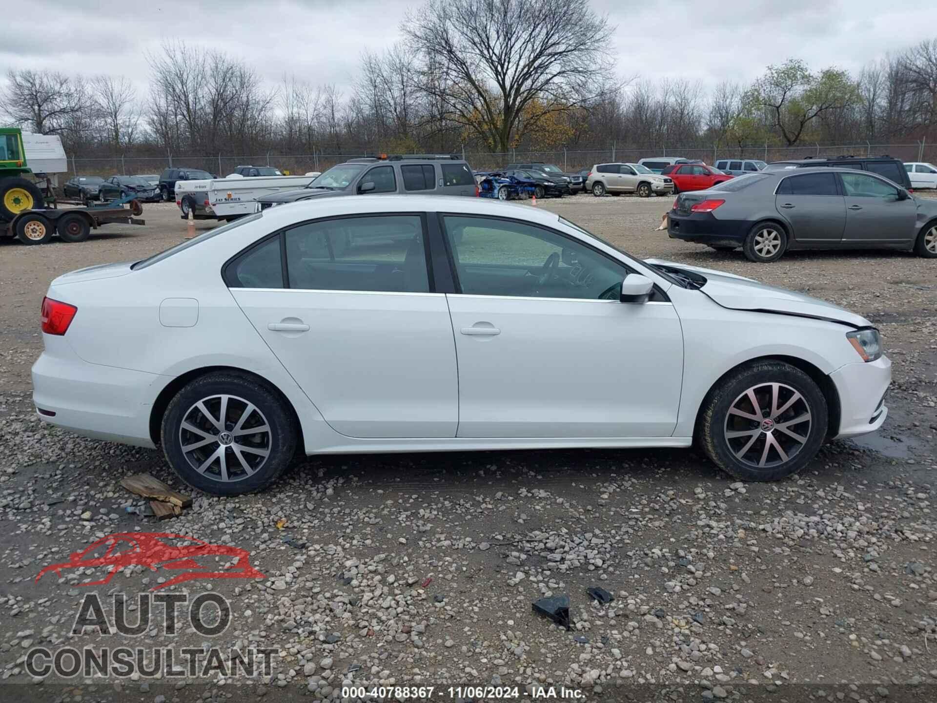 VOLKSWAGEN JETTA 2017 - 3VW2B7AJ5HM351088
