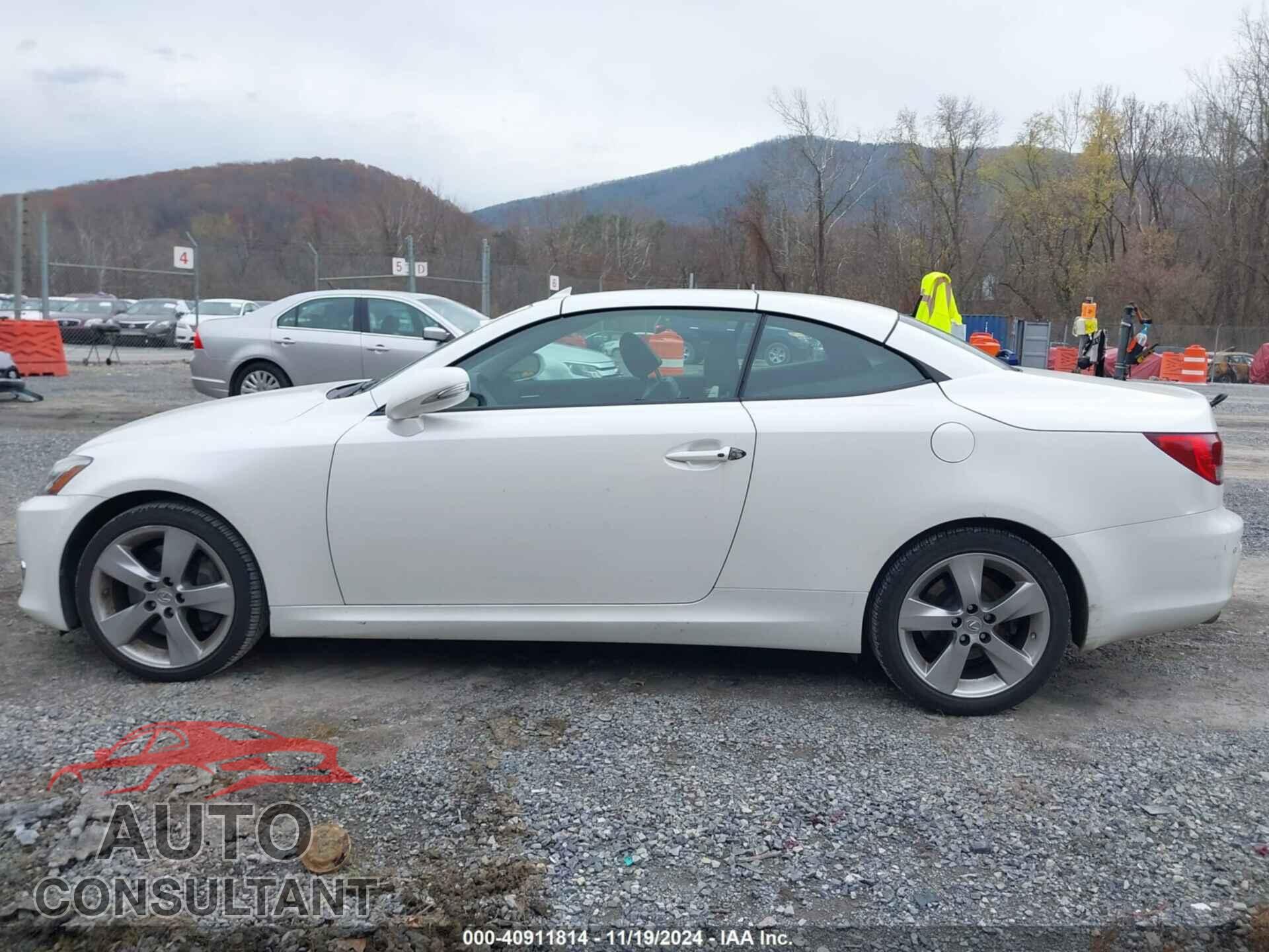 LEXUS IS 350C 2010 - JTHFE2C28A2501971