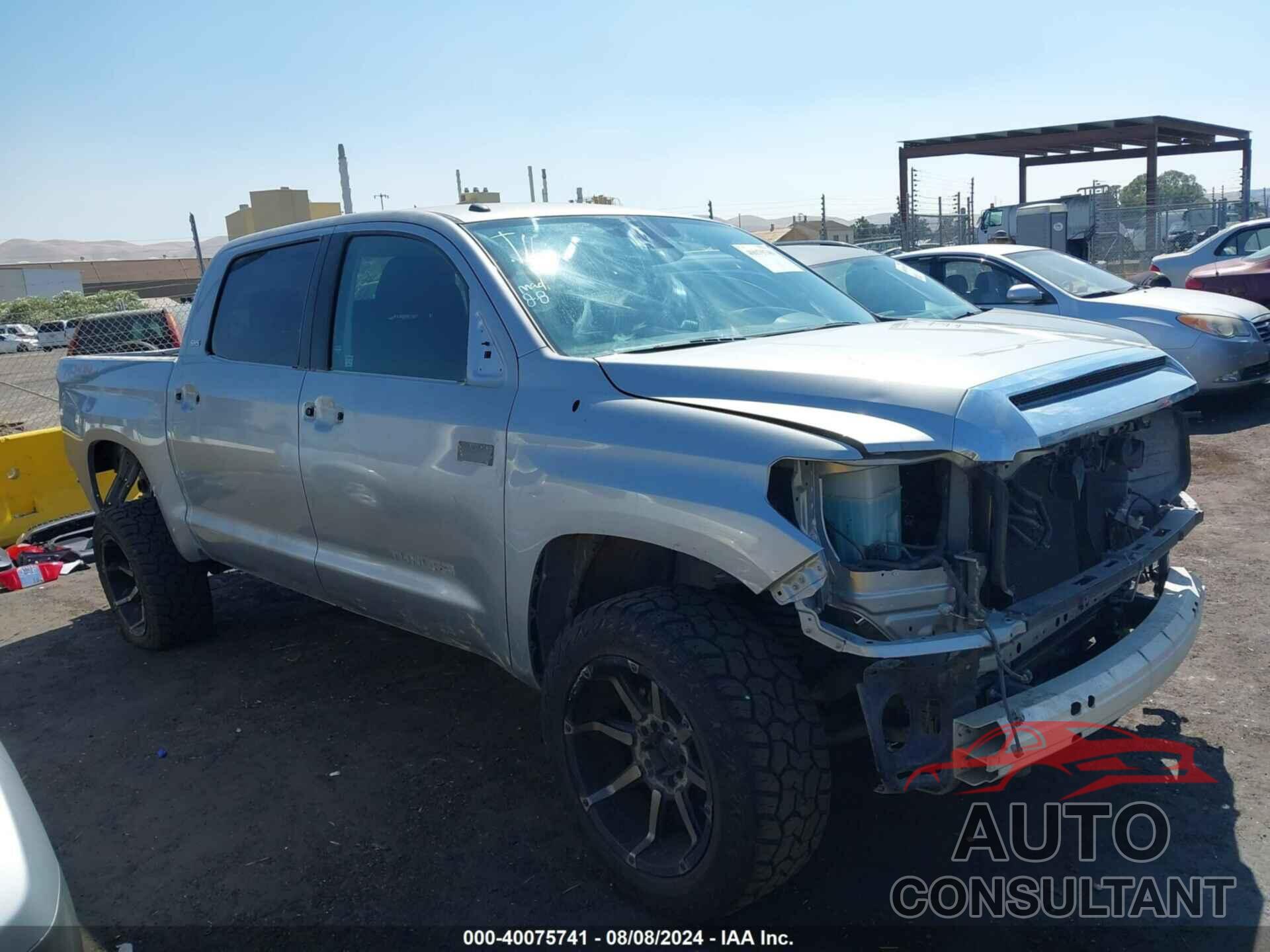 TOYOTA TUNDRA 2018 - 5TFDY5F19JX750495