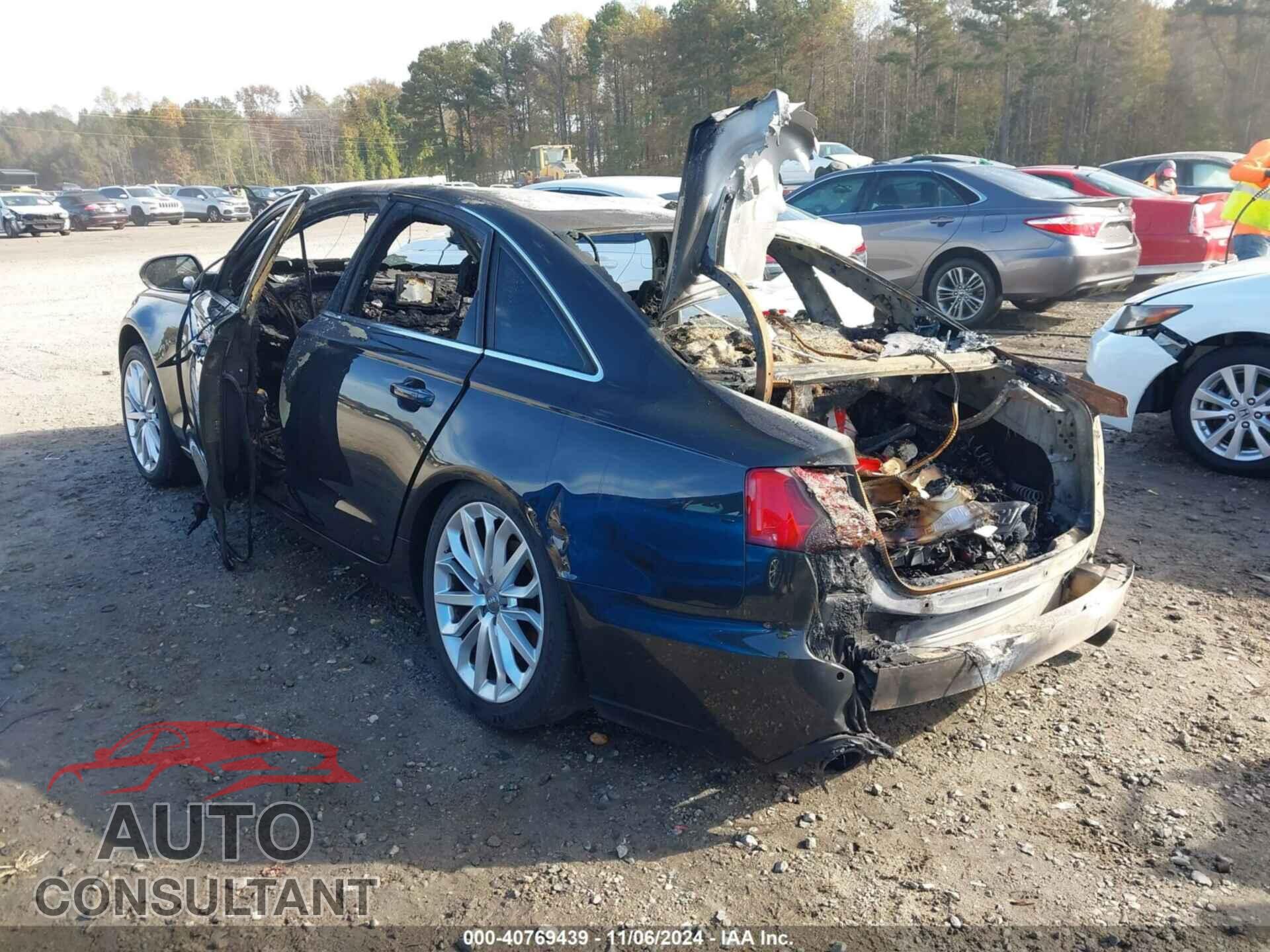 AUDI A6 2013 - WAUGFAFC8DN129372