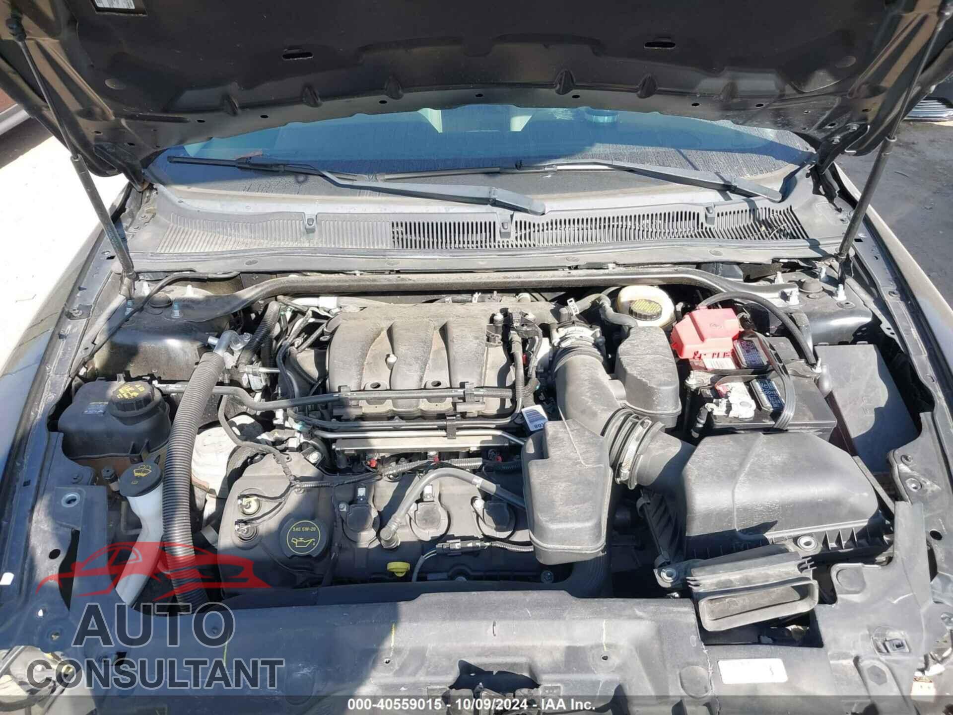 FORD TAURUS 2017 - 1FAHP2D86HG111655