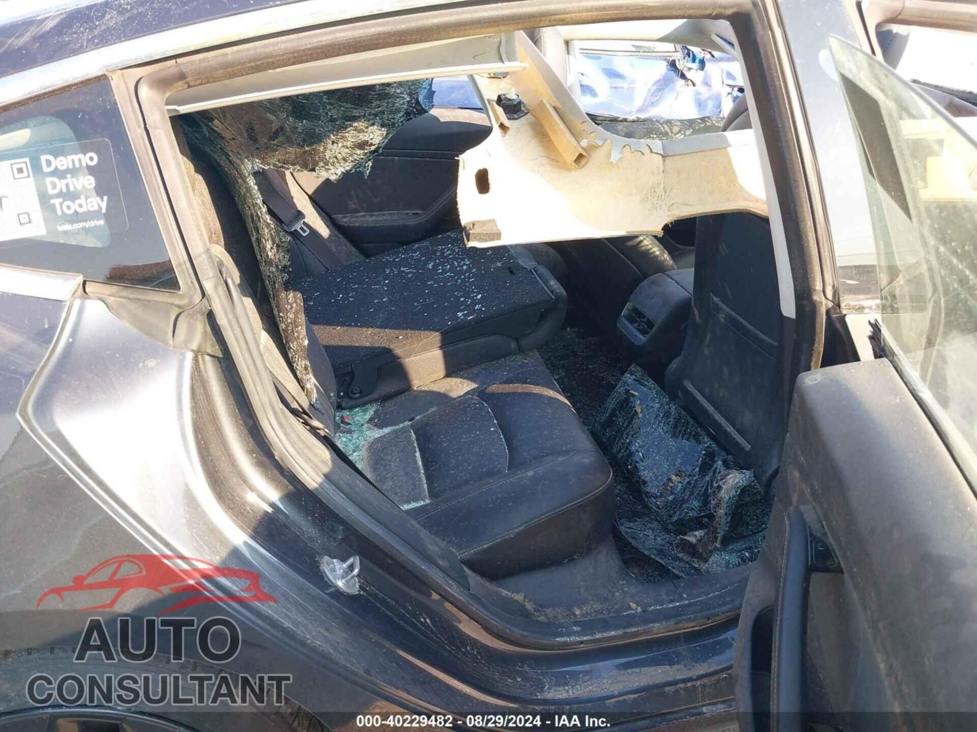 TESLA MODEL 3 2018 - 5YJ3E1EA9JF057984