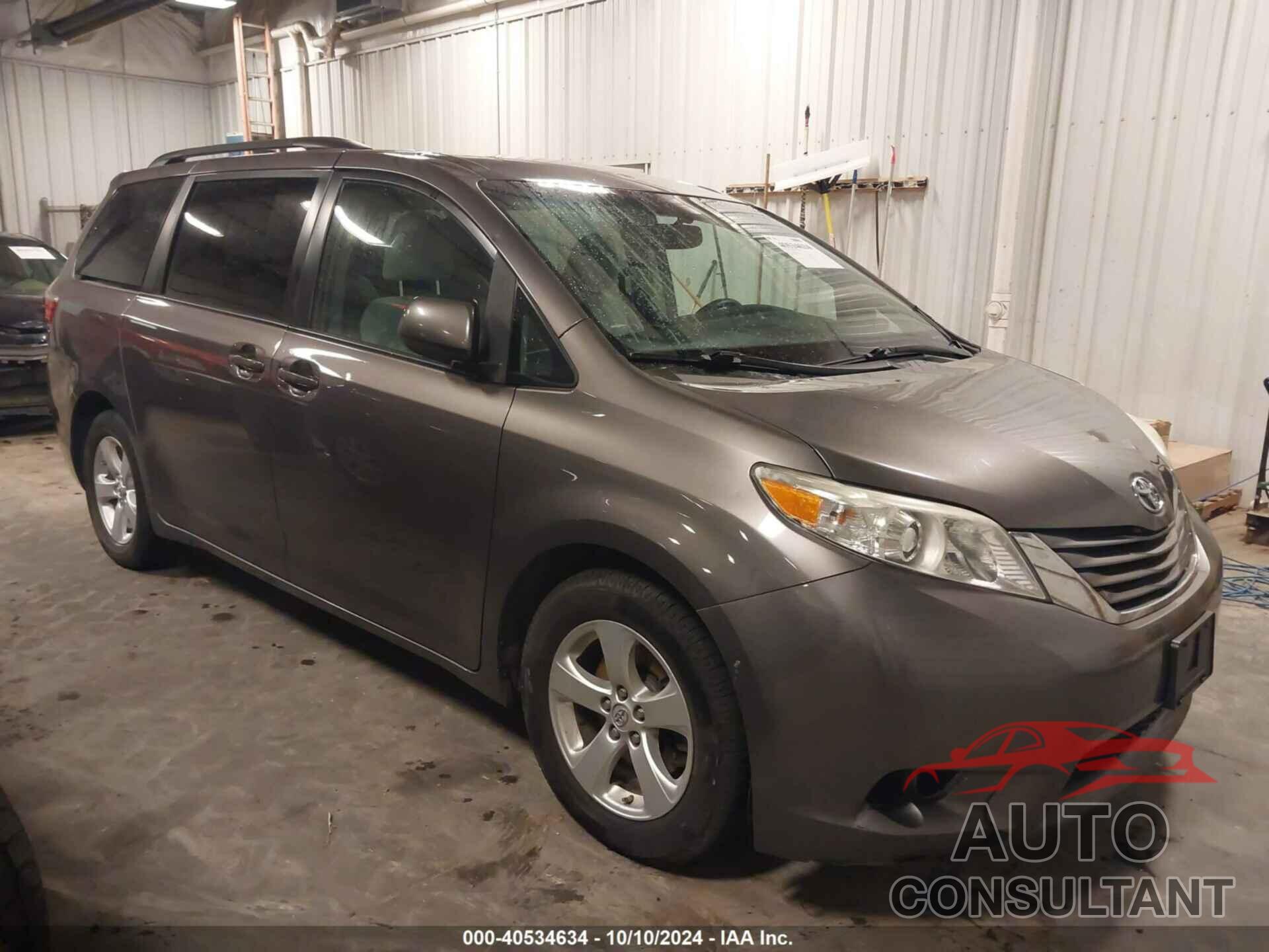 TOYOTA SIENNA 2017 - 5TDKZ3DC2HS773341