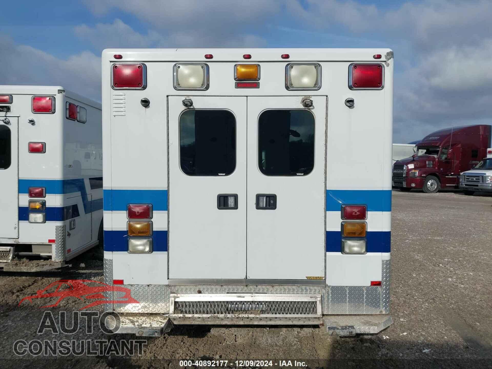 FORD E-350 CUTAWAY 2011 - 1FDWE3FSXBDA02075