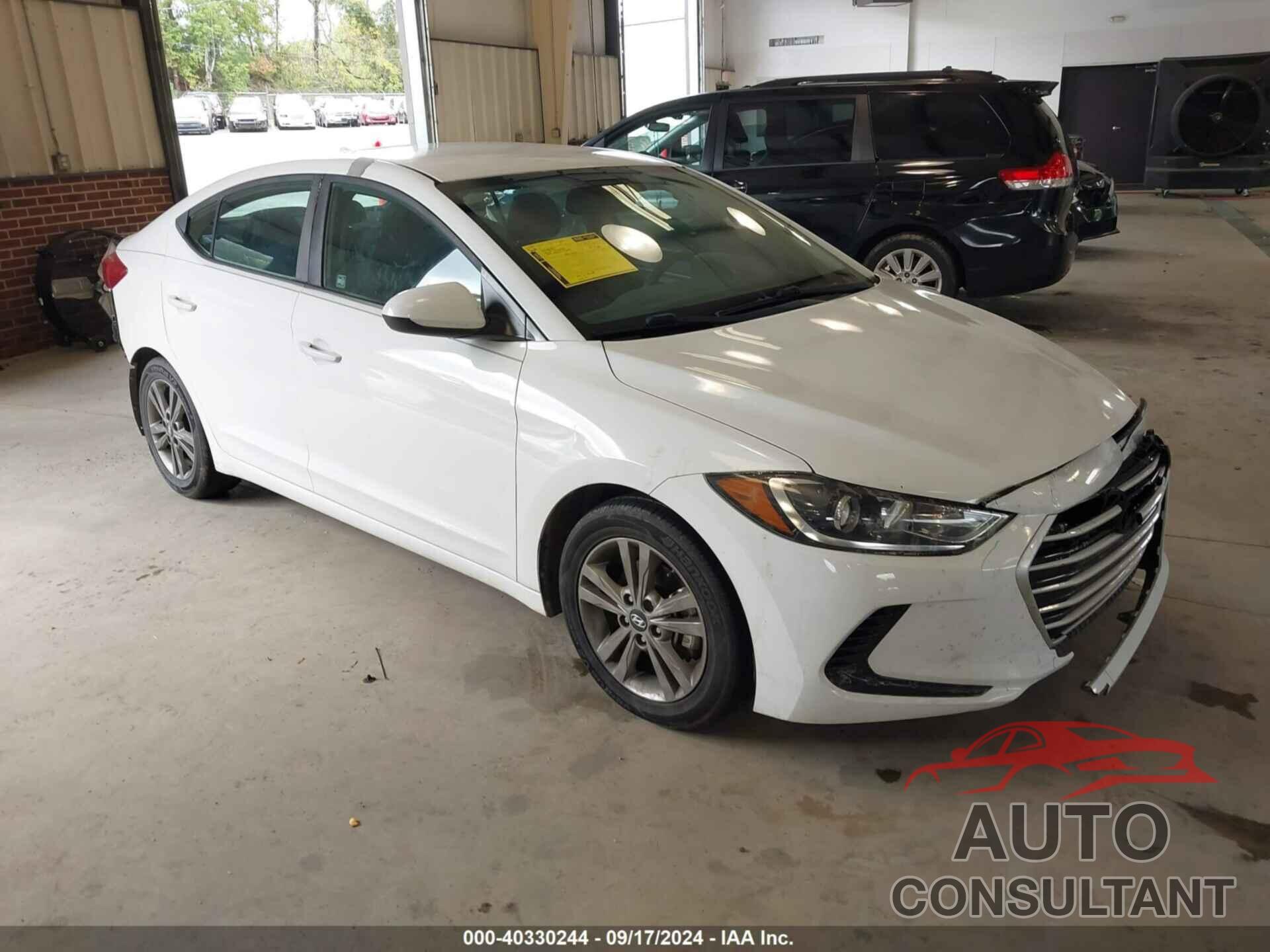 HYUNDAI ELANTRA 2018 - 5NPD84LFXJH260279