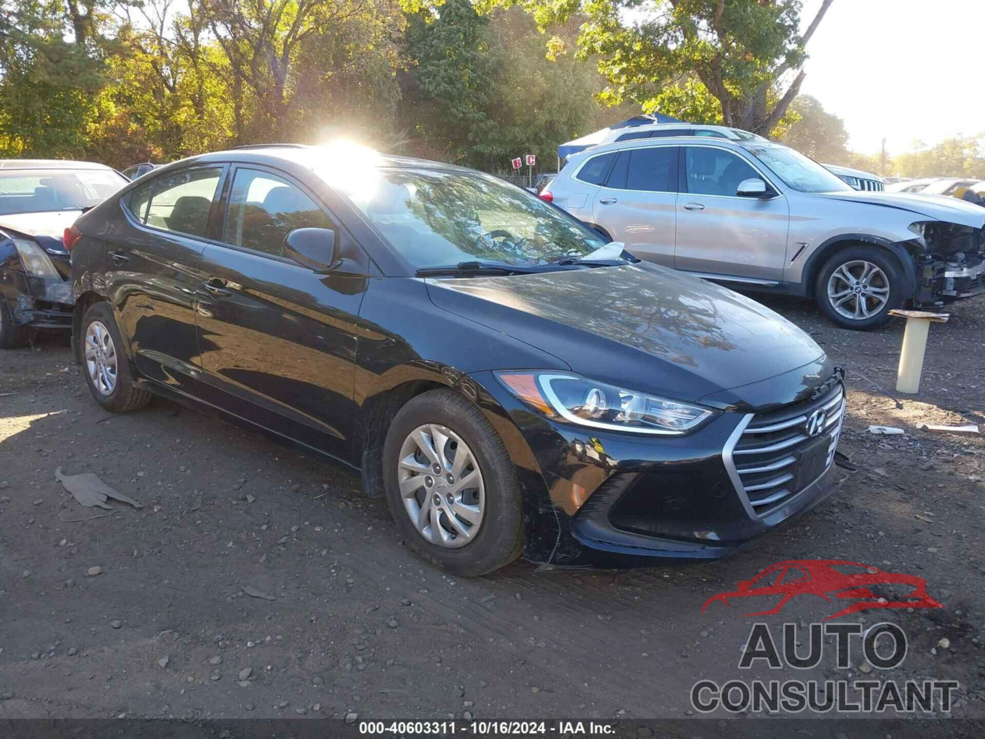 HYUNDAI ELANTRA 2018 - KMHD74LF1JU665936