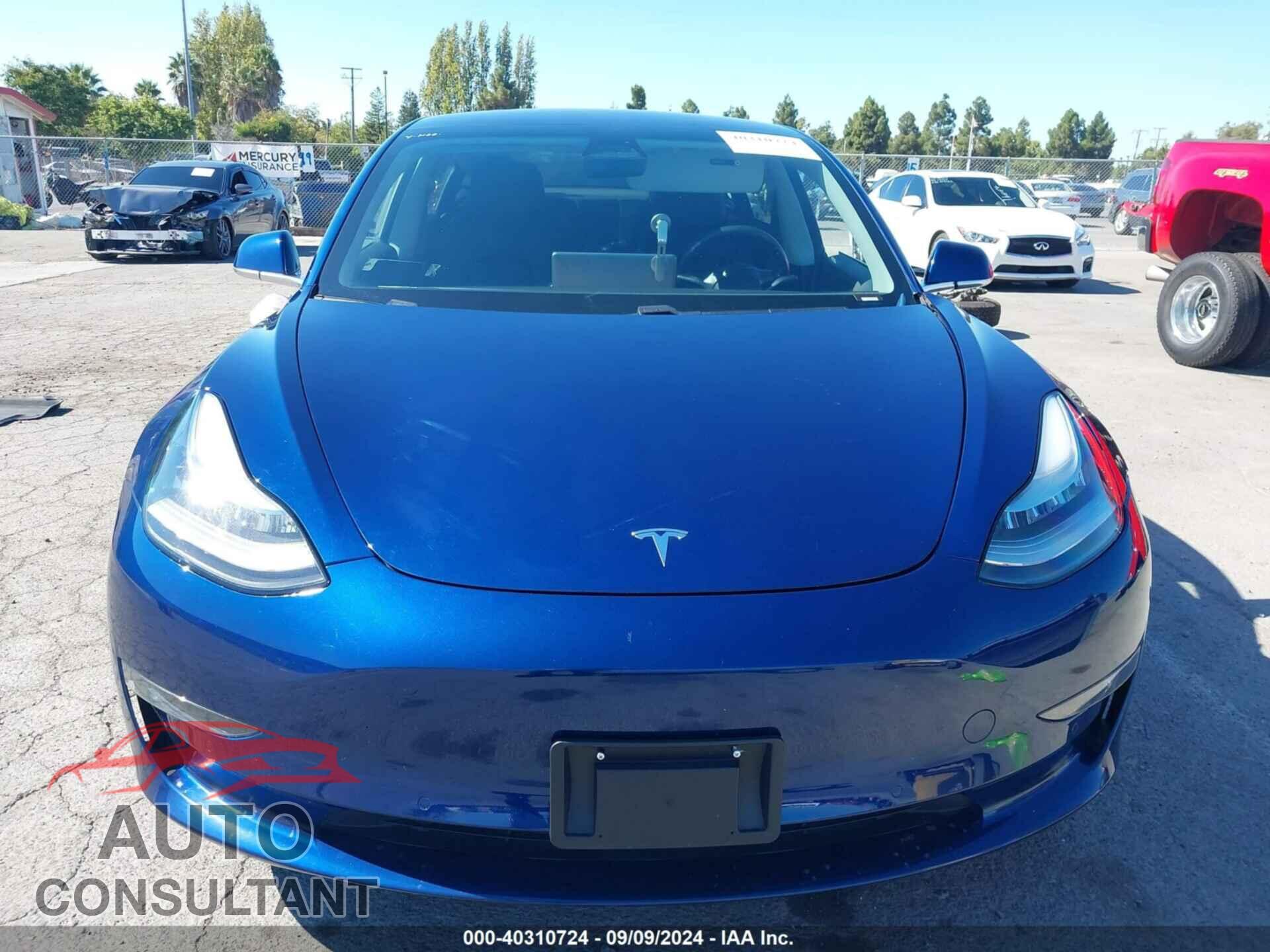 TESLA MODEL 3 2018 - 5YJ3E1EA0JF004302