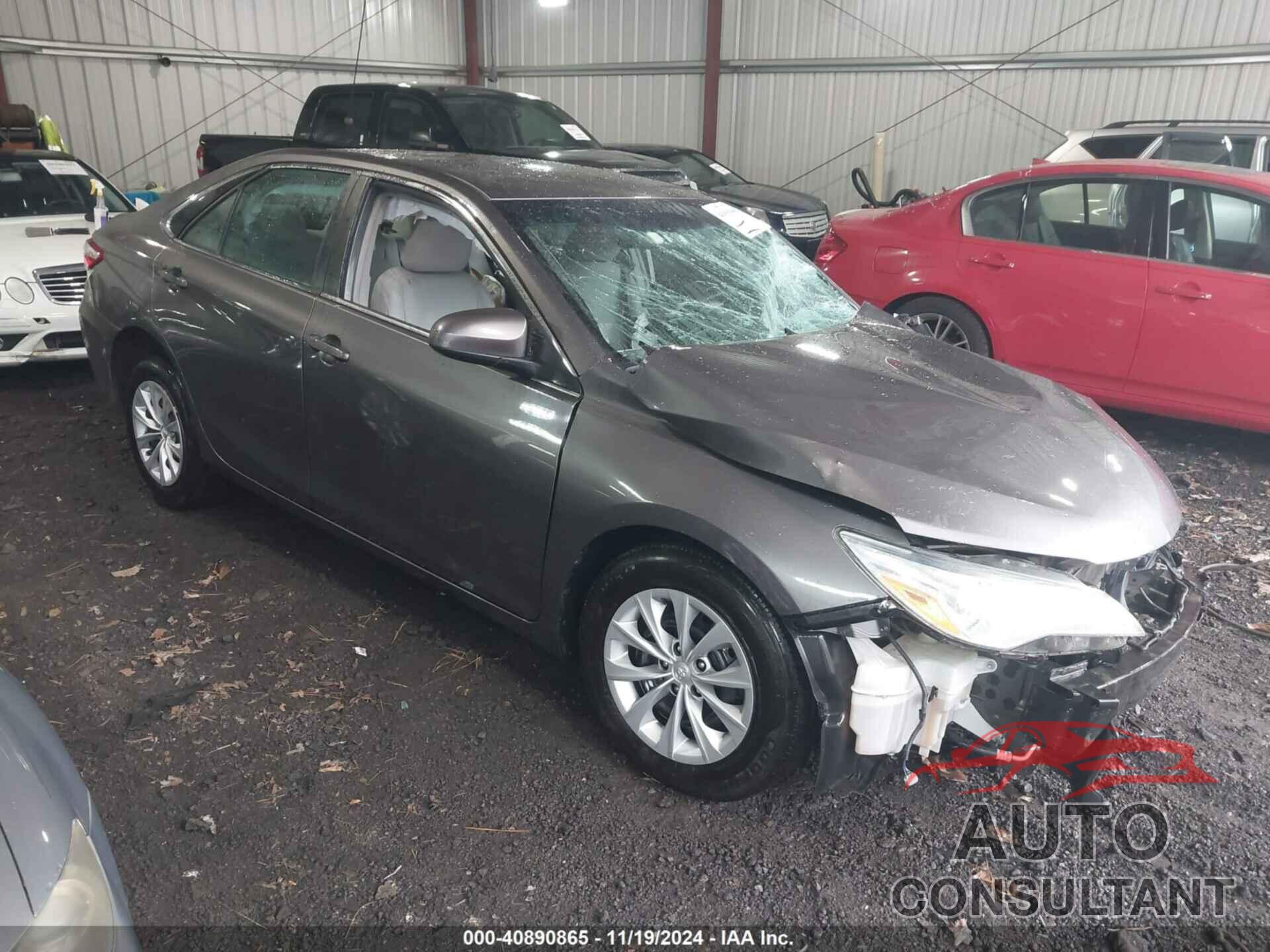 TOYOTA CAMRY 2015 - 4T4BF1FK5FR515696