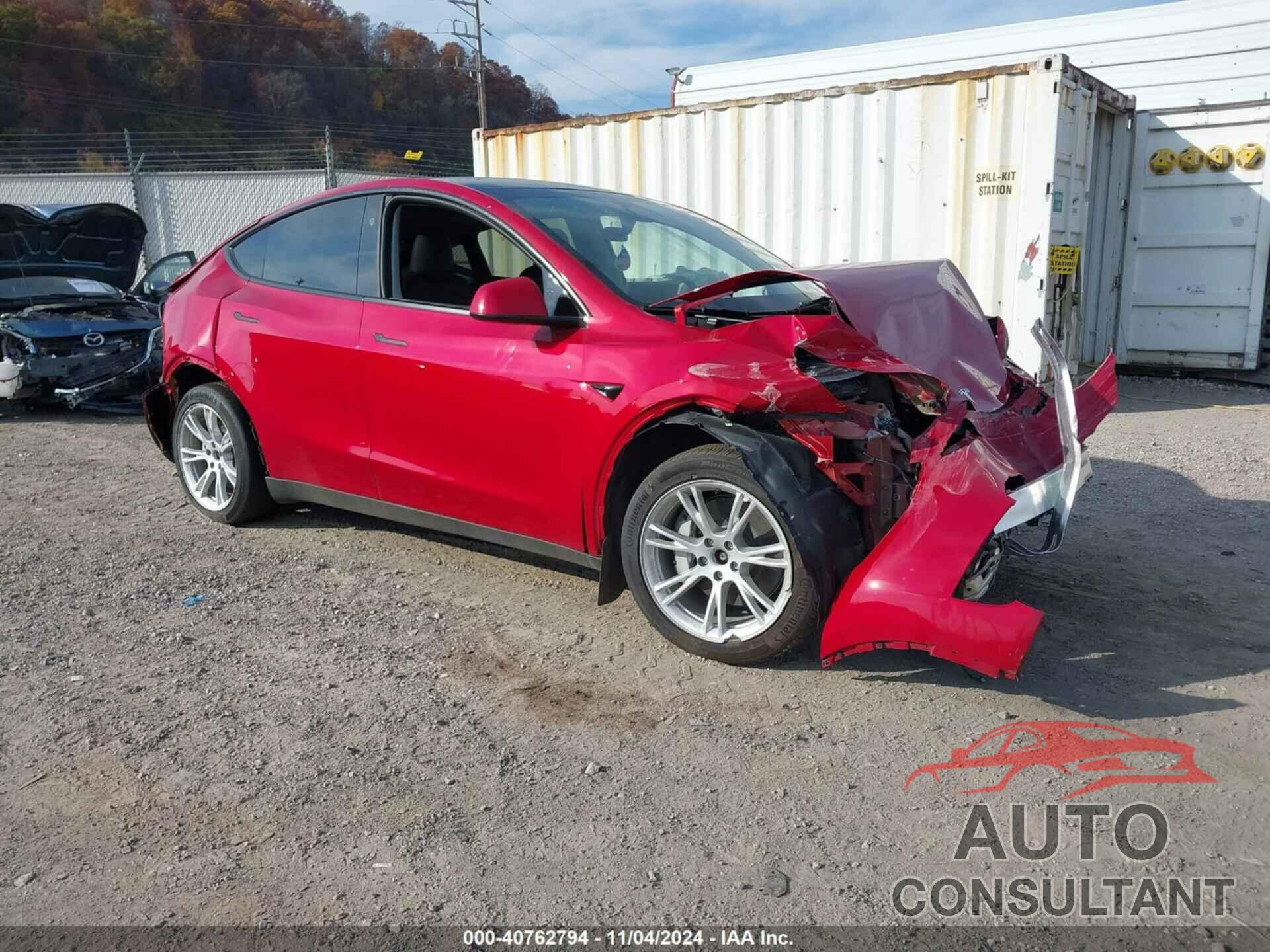 TESLA MODEL Y 2023 - 7SAYGDEE2PA174108