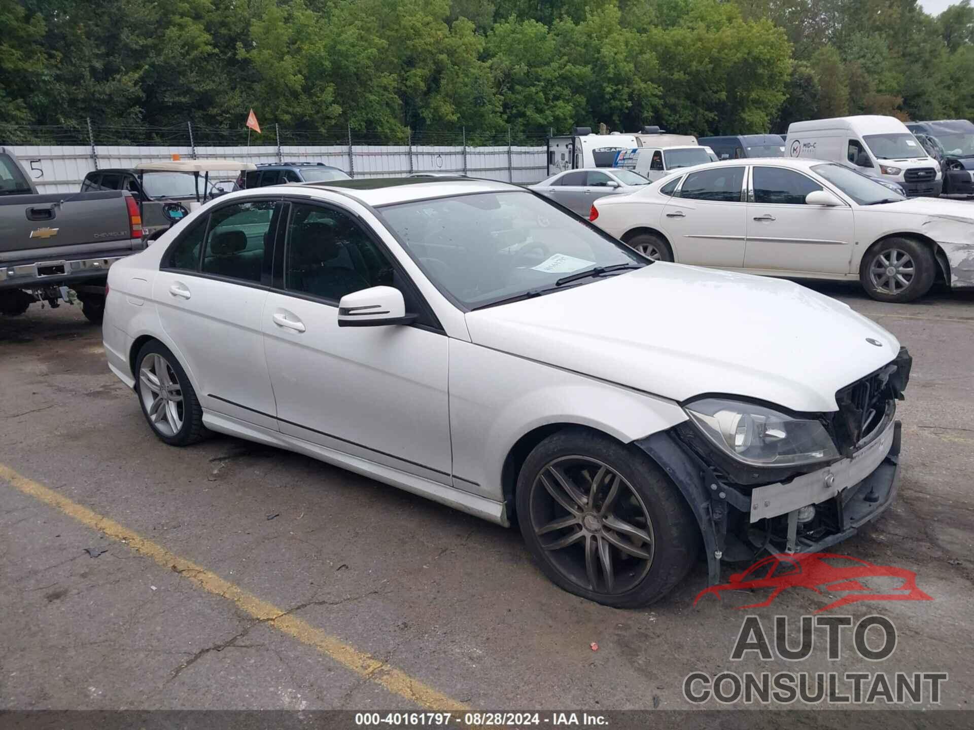MERCEDES-BENZ C 300 2014 - WDDGF8AB3EA943082