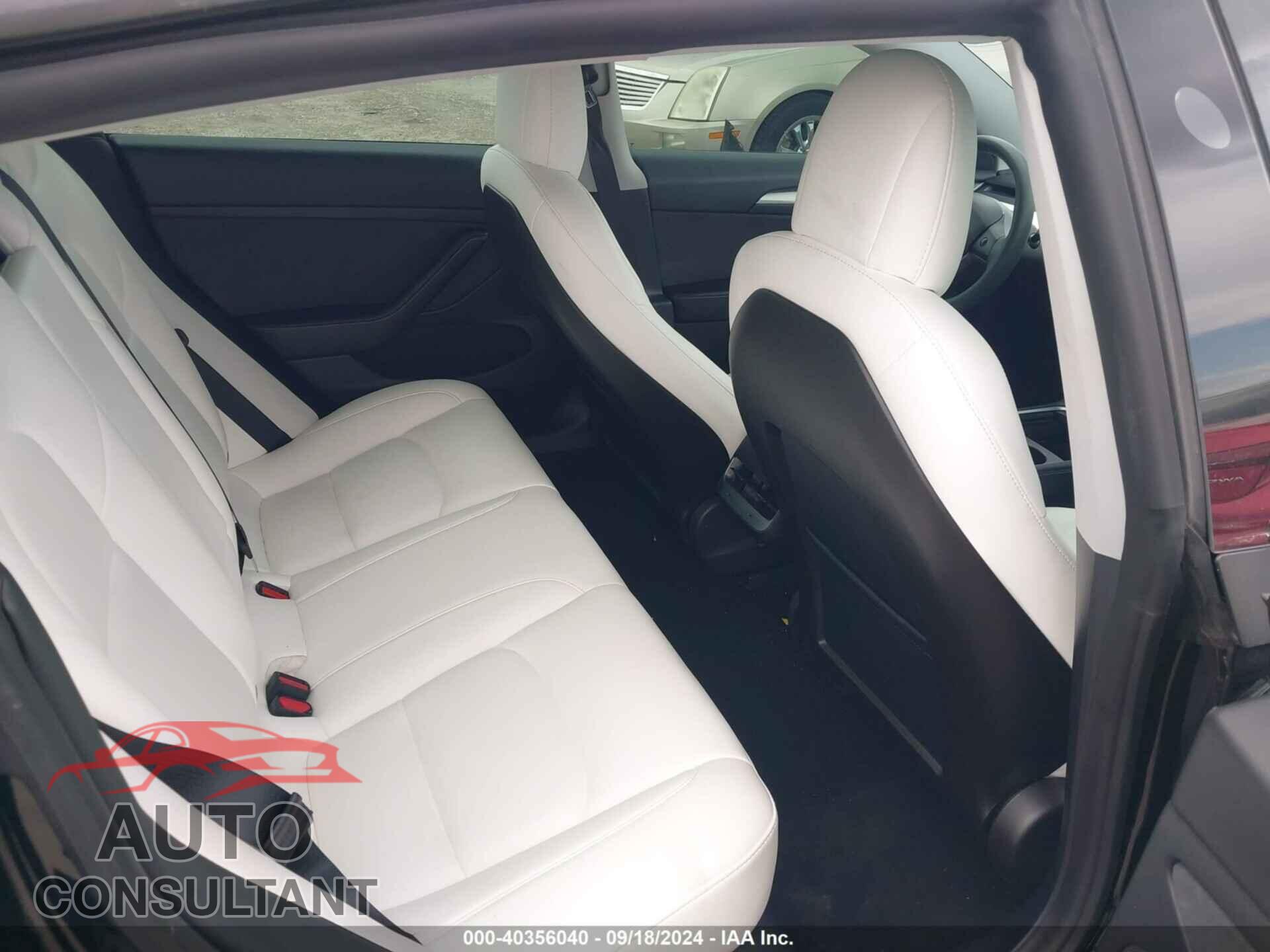 TESLA MODEL 3 2021 - 5YJ3E1EAXMF989678
