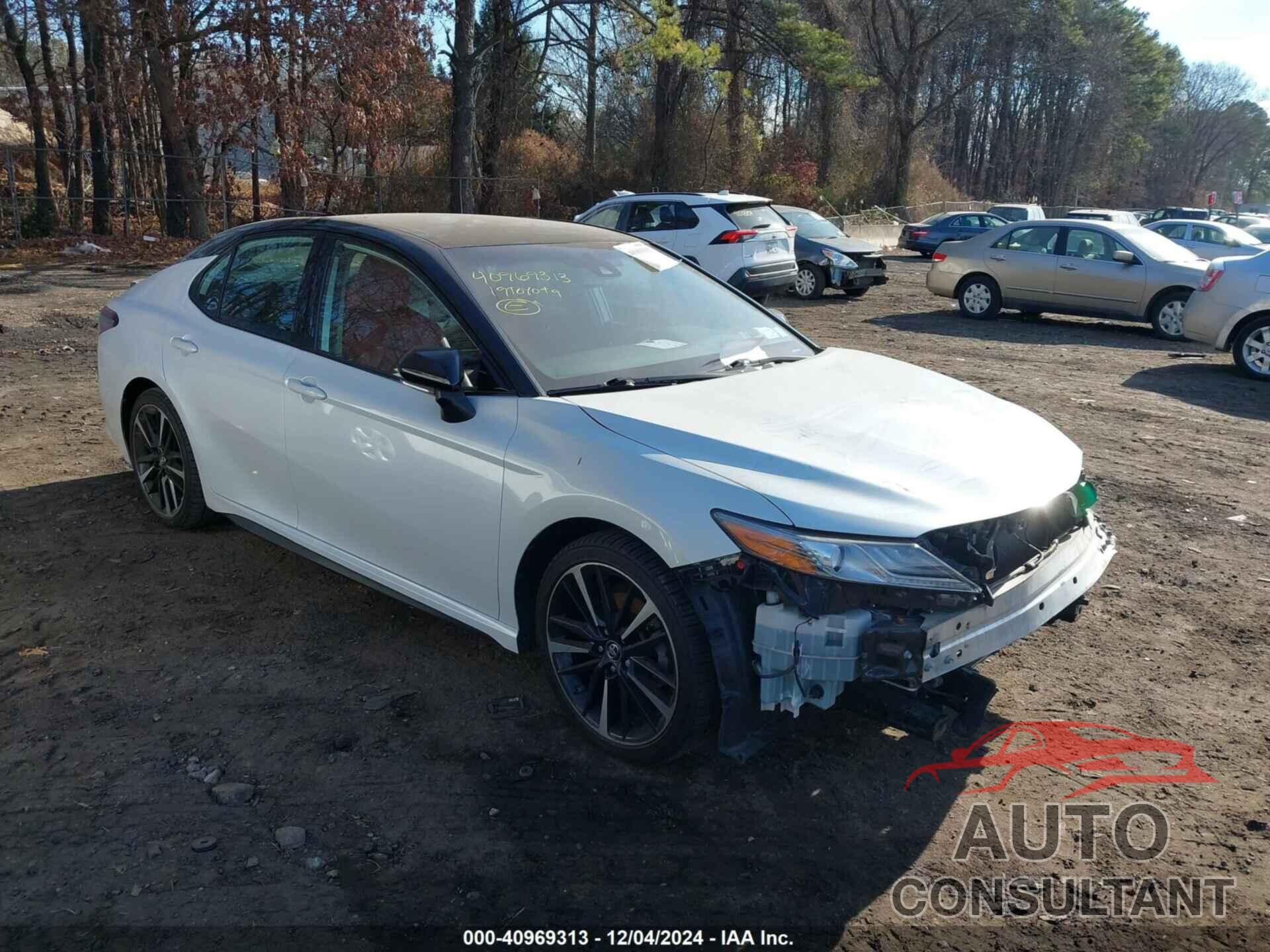 TOYOTA CAMRY 2019 - 4T1B61HK1KU161516