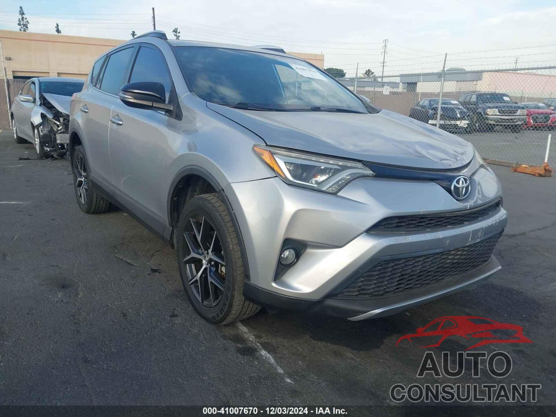 TOYOTA RAV4 2016 - 2T3NFREV8GW258236