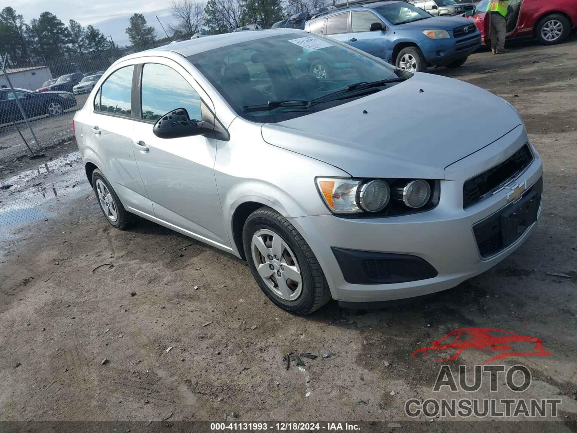 CHEVROLET SONIC 2016 - 1G1JA5SH9G4131196