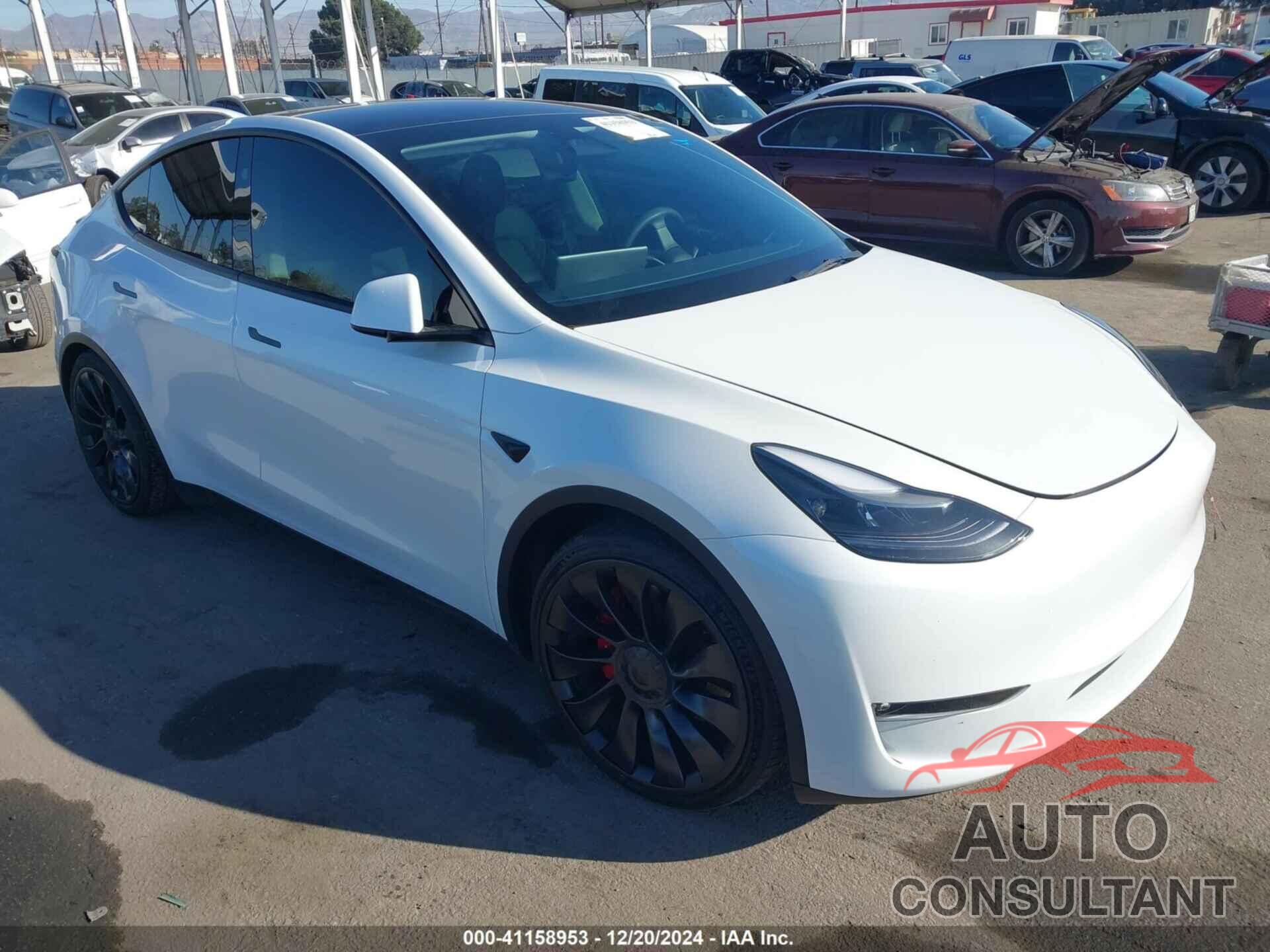 TESLA MODEL Y 2023 - 7SAYGDEFXPF801908