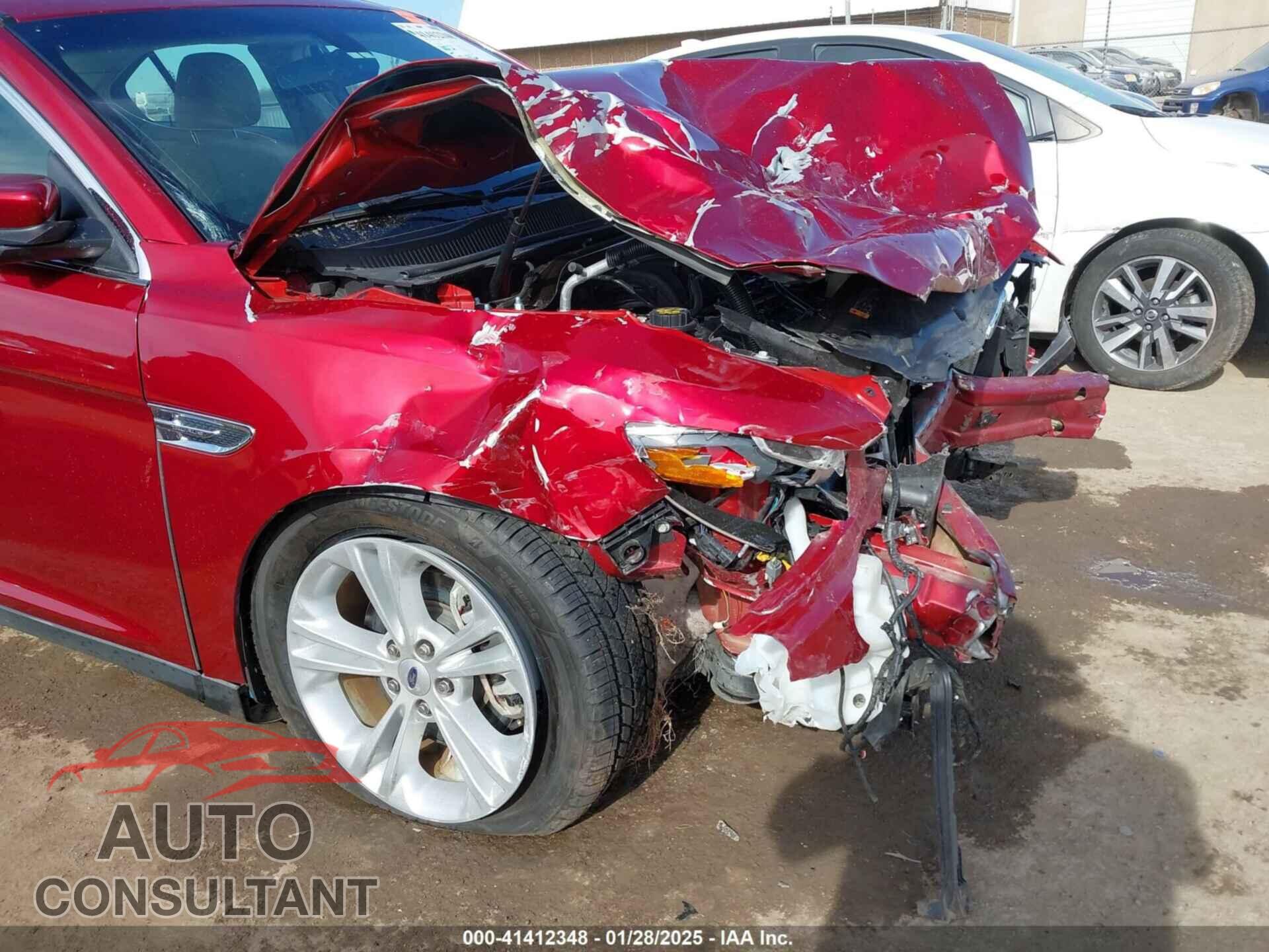 FORD TAURUS 2017 - 1FAHP2E88HG114250