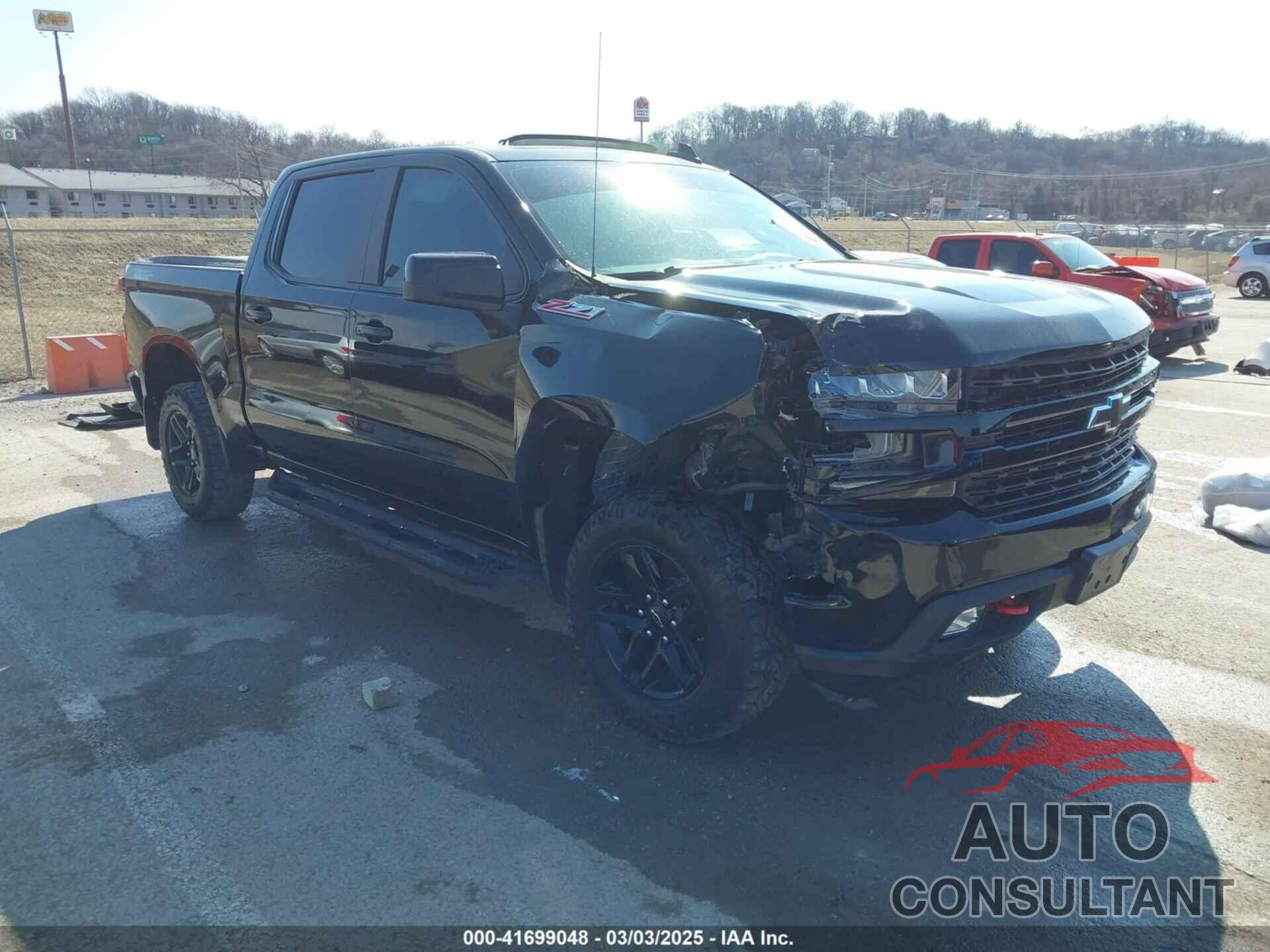 CHEVROLET SILVERADO 1500 2021 - 1GCPYFED1MZ170522