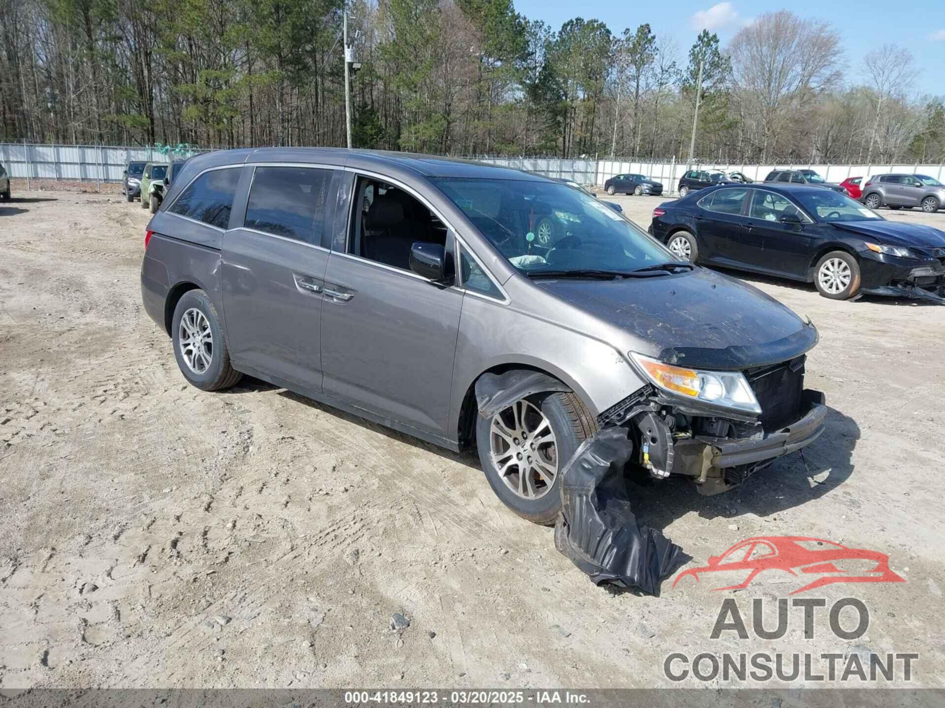 HONDA ODYSSEY 2013 - 5FNRL5H62DB035649