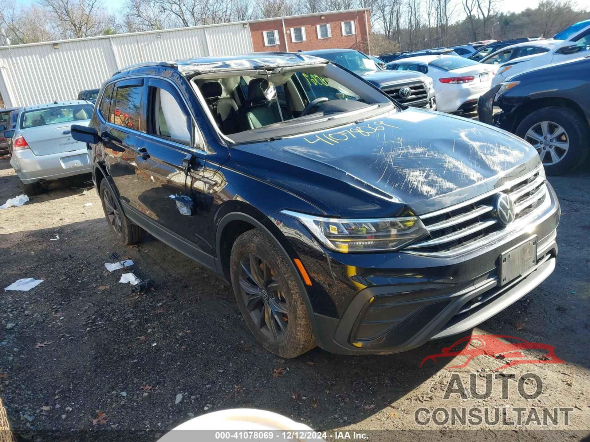 VOLKSWAGEN TIGUAN 2022 - 3VV2B7AX0NM043136