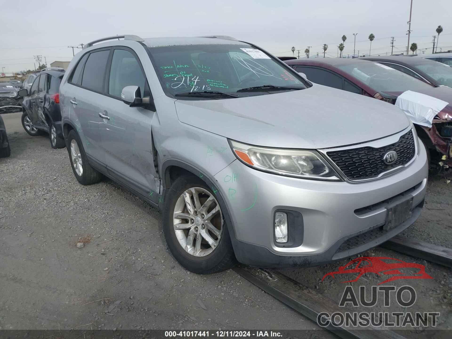 KIA SORENTO 2015 - 5XYKT4A61FG612933