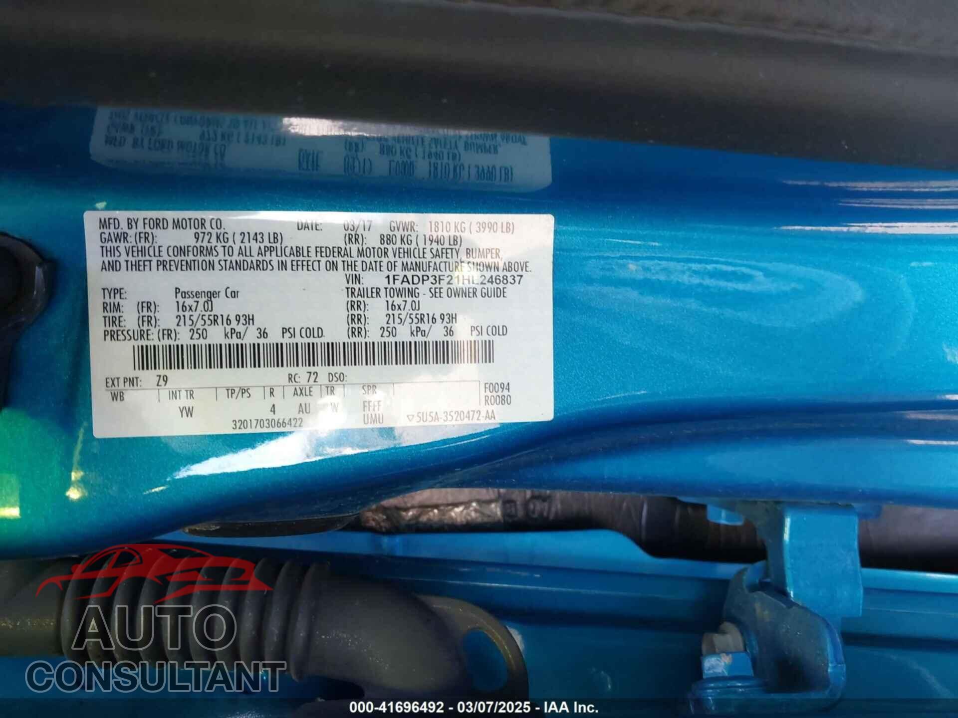 FORD FOCUS 2017 - 1FADP3F21HL246837