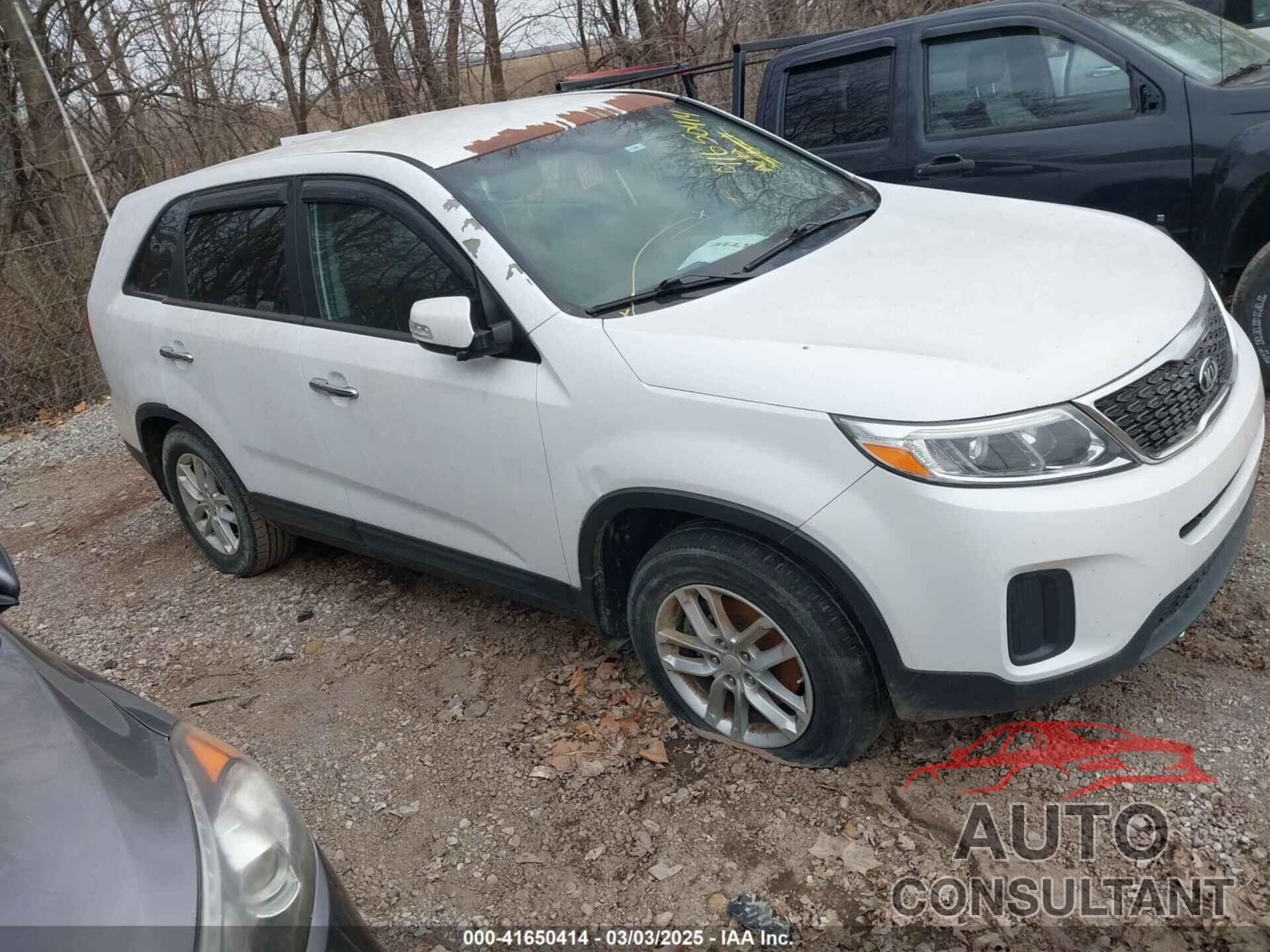 KIA SORENTO 2015 - 5XYKT3A62FG651248